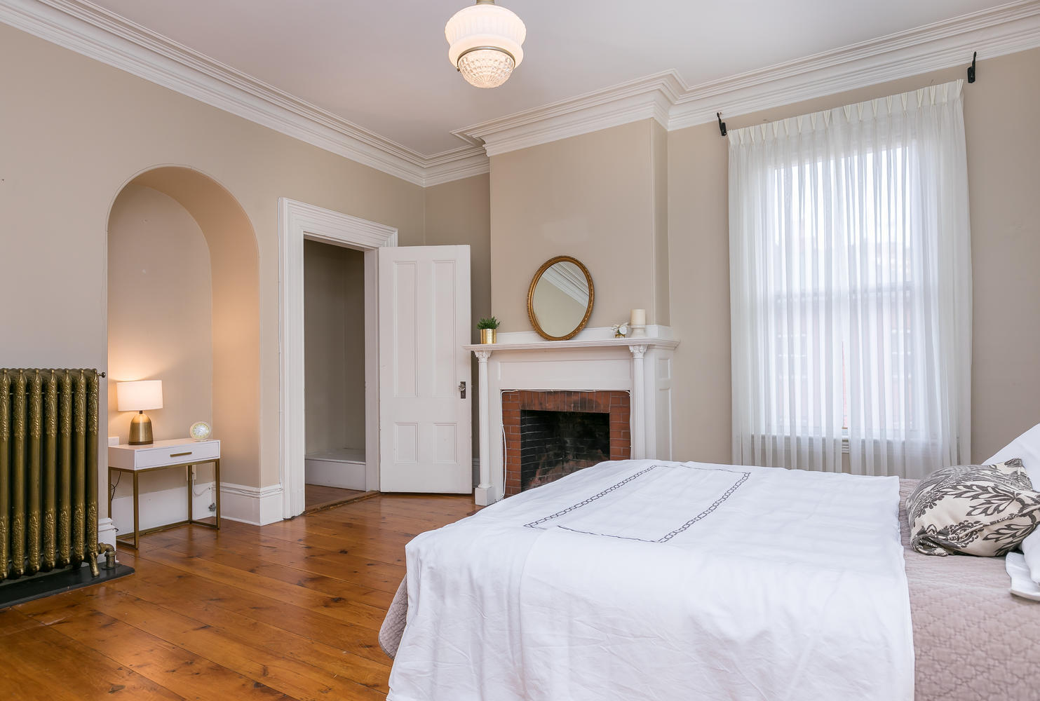 27 Deering Street, 3
