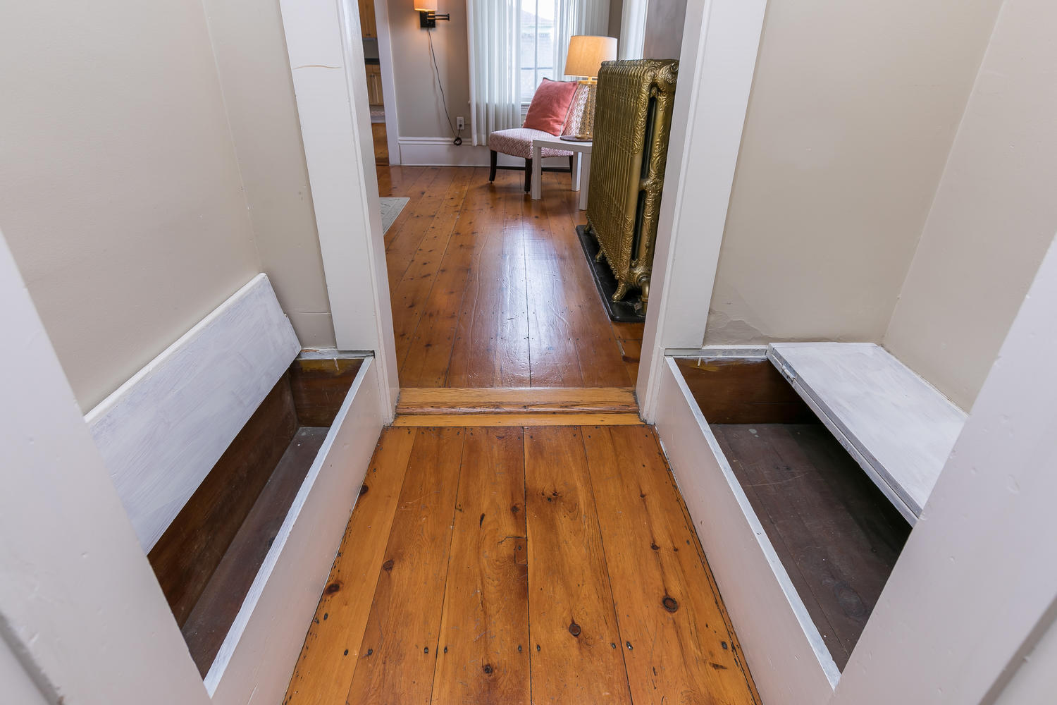 27 Deering Street, 3