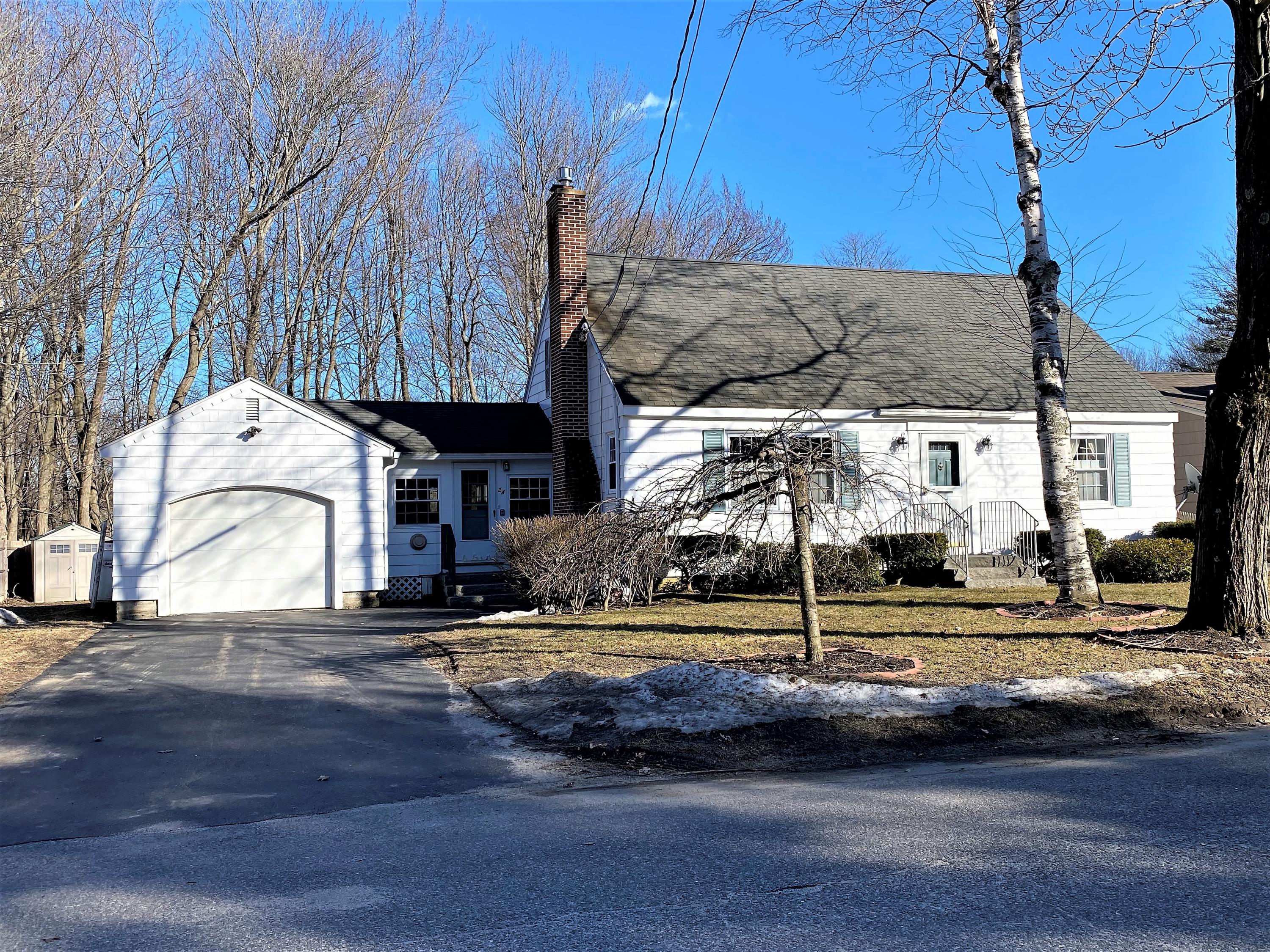 24 Oakland Avenue
