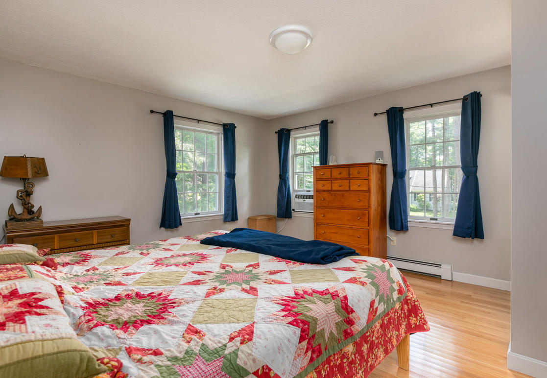 17 Schooner Road