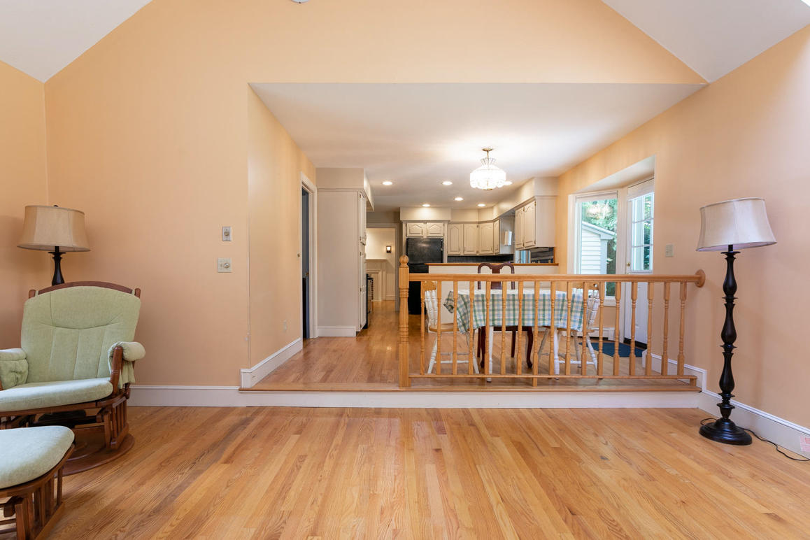 17 Schooner Road