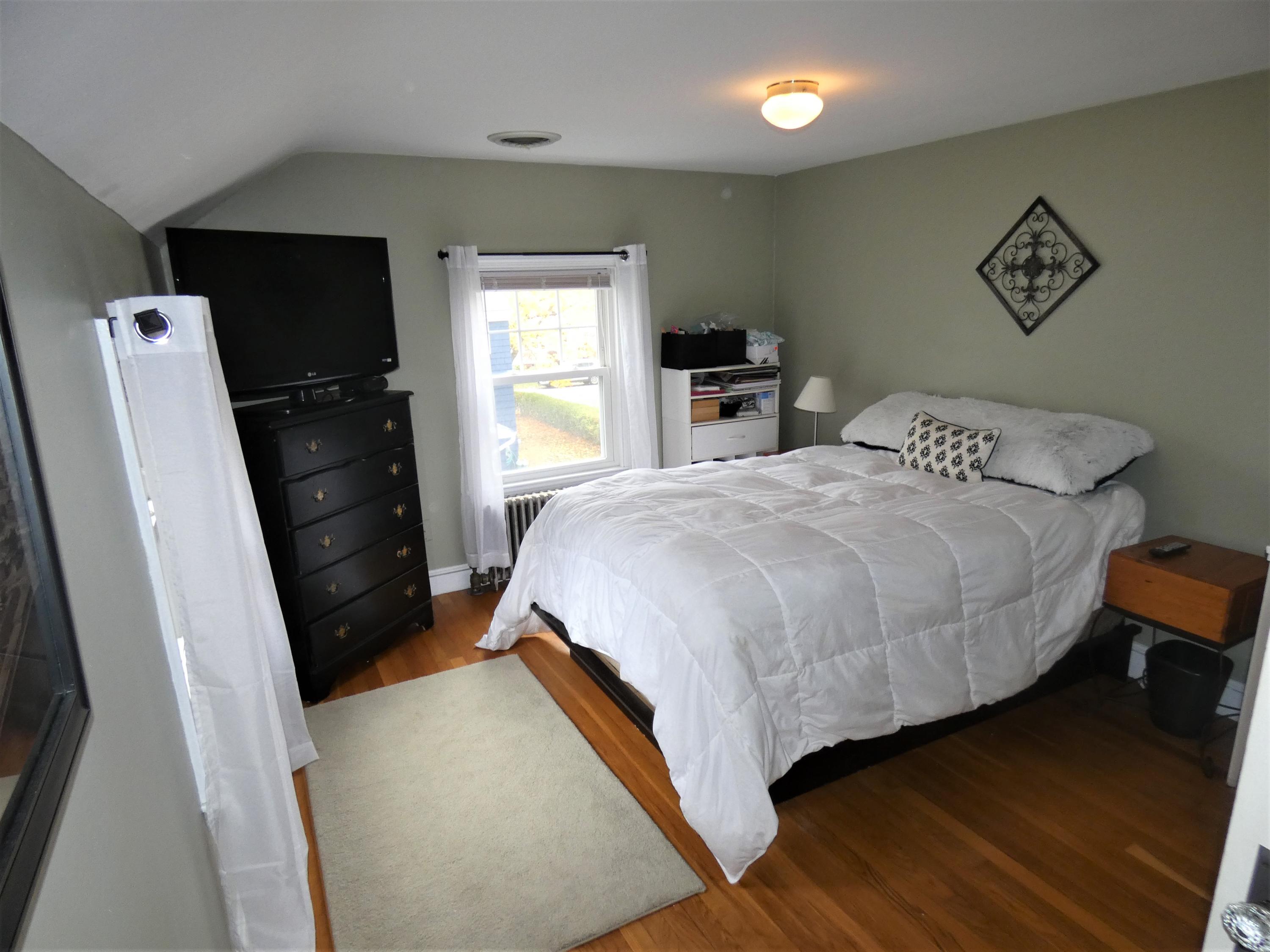 76 Sprague Street