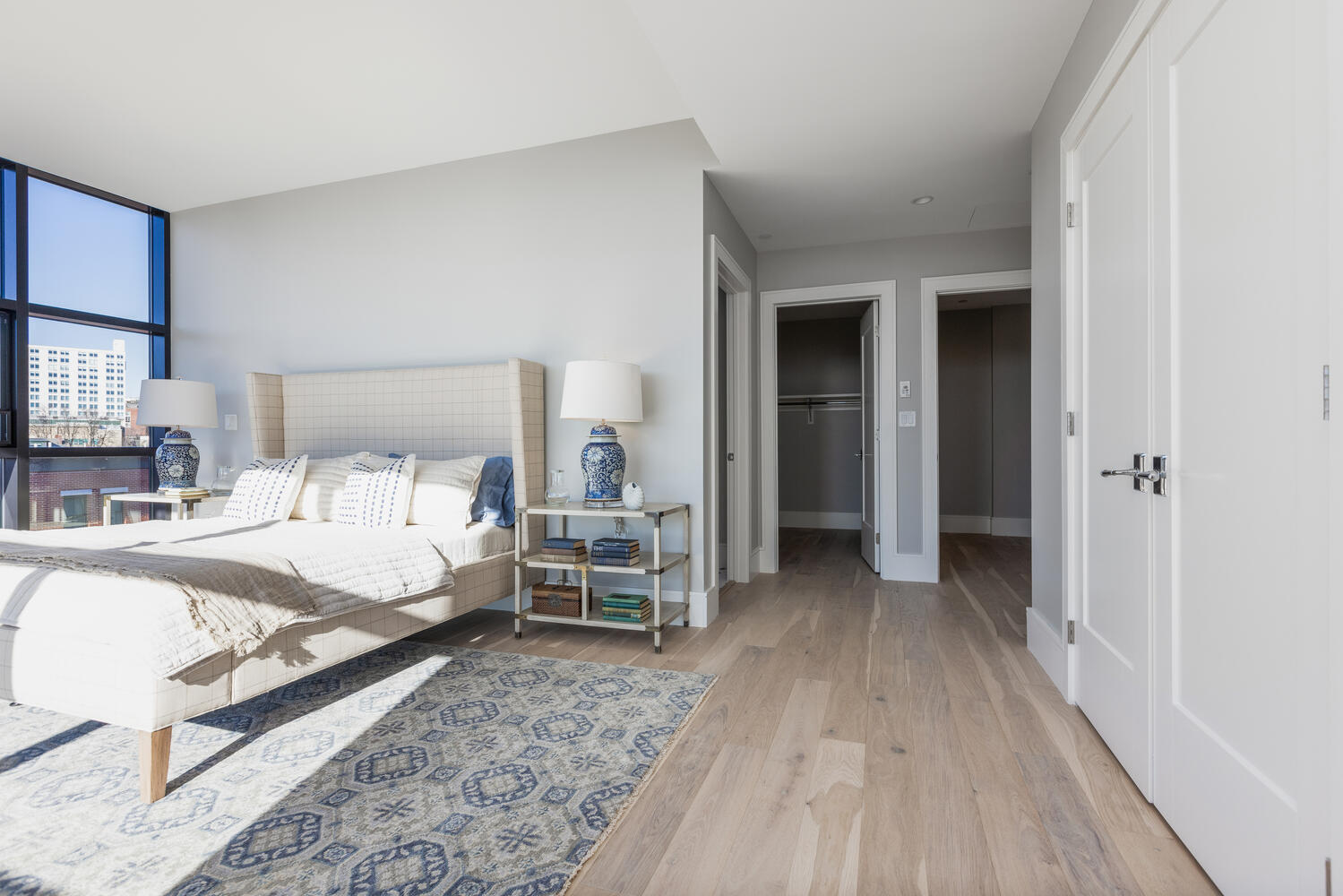 383 Commercial Street, 701