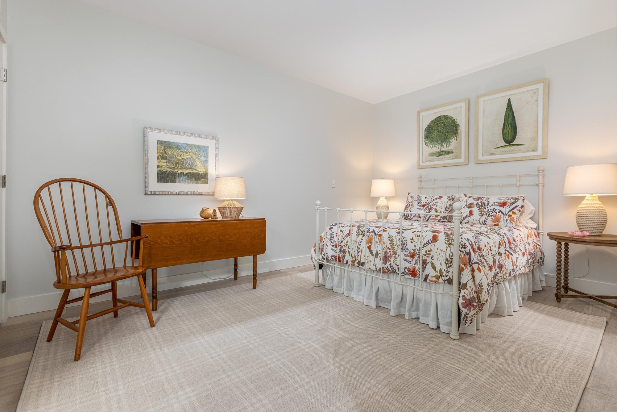 383 Commercial Street, 507