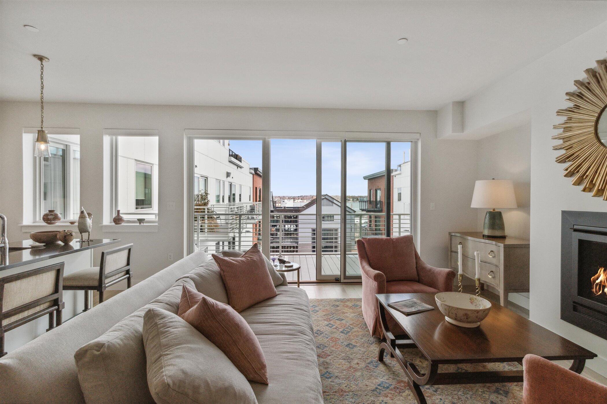 383 Commercial Street, 507