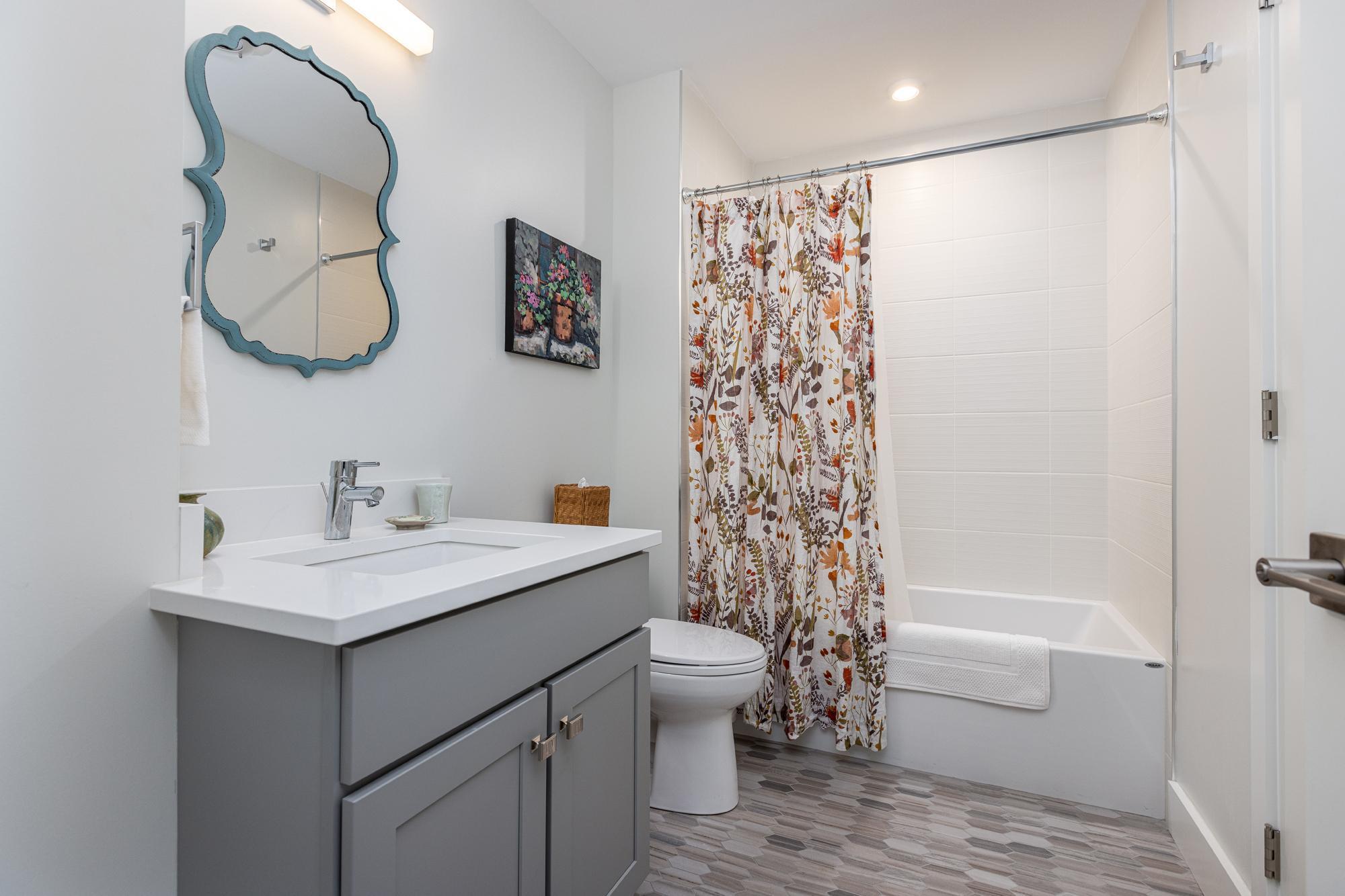 383 Commercial Street, 507