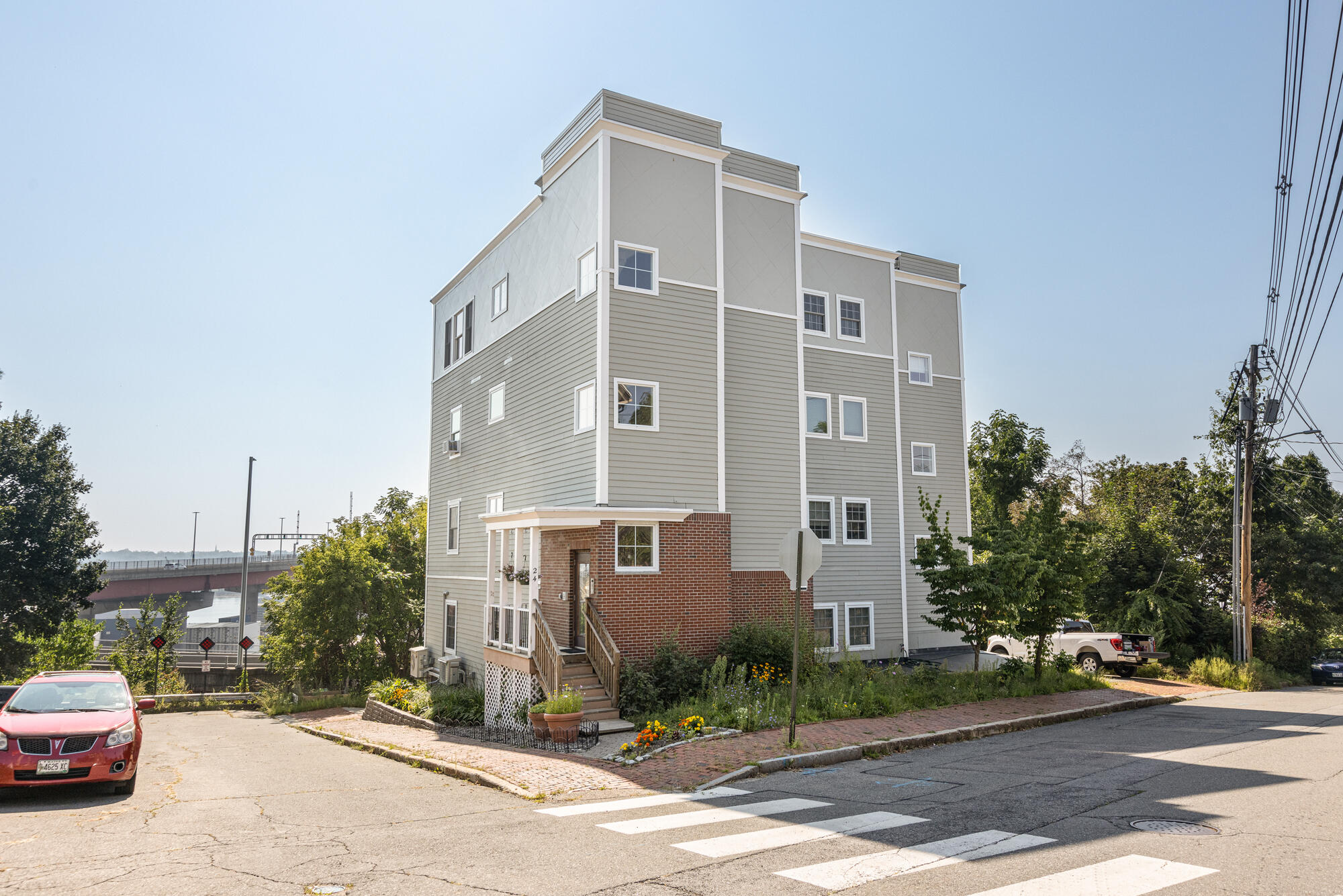 24 Brackett Street #4