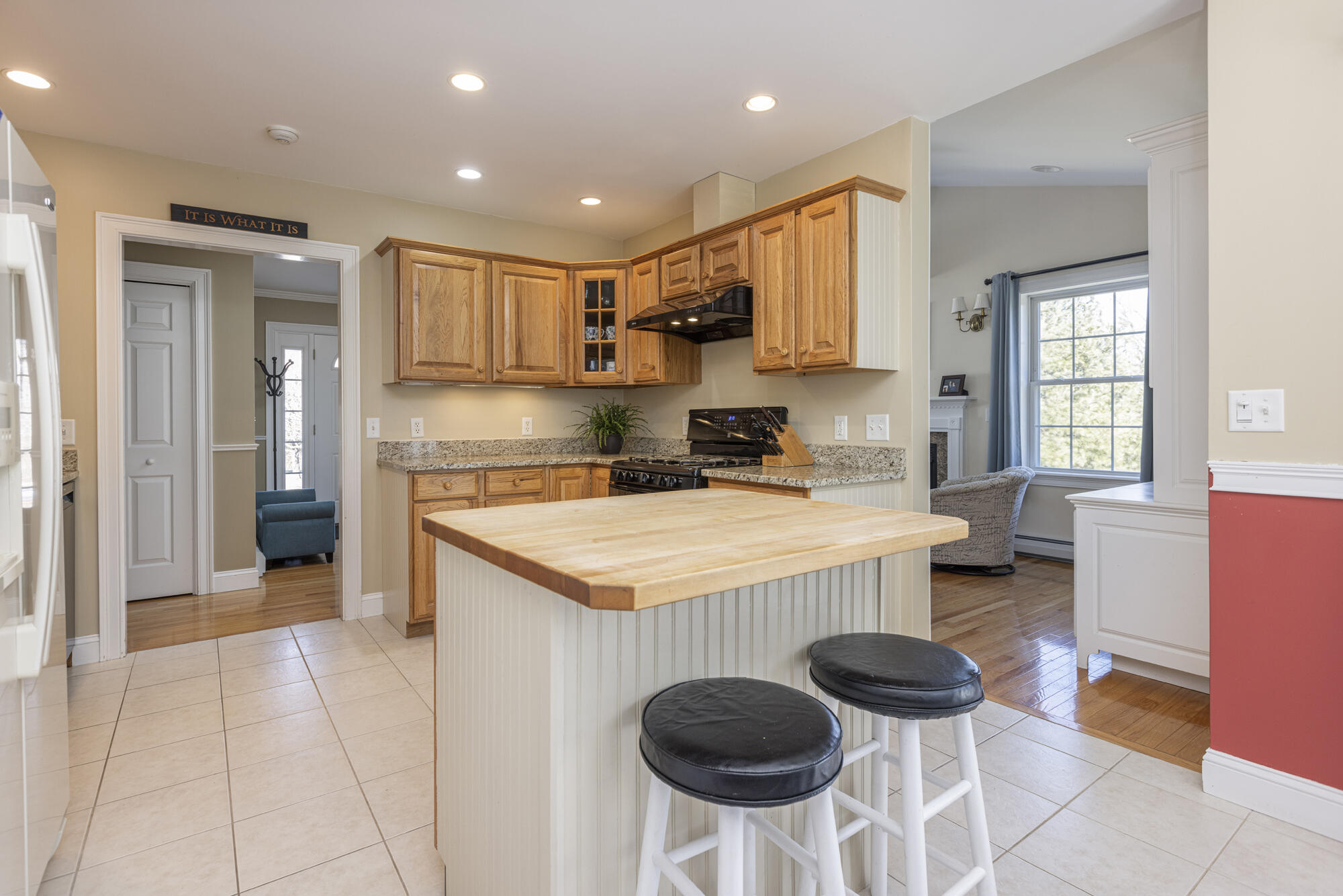 57 Lone Pine Lane, 57