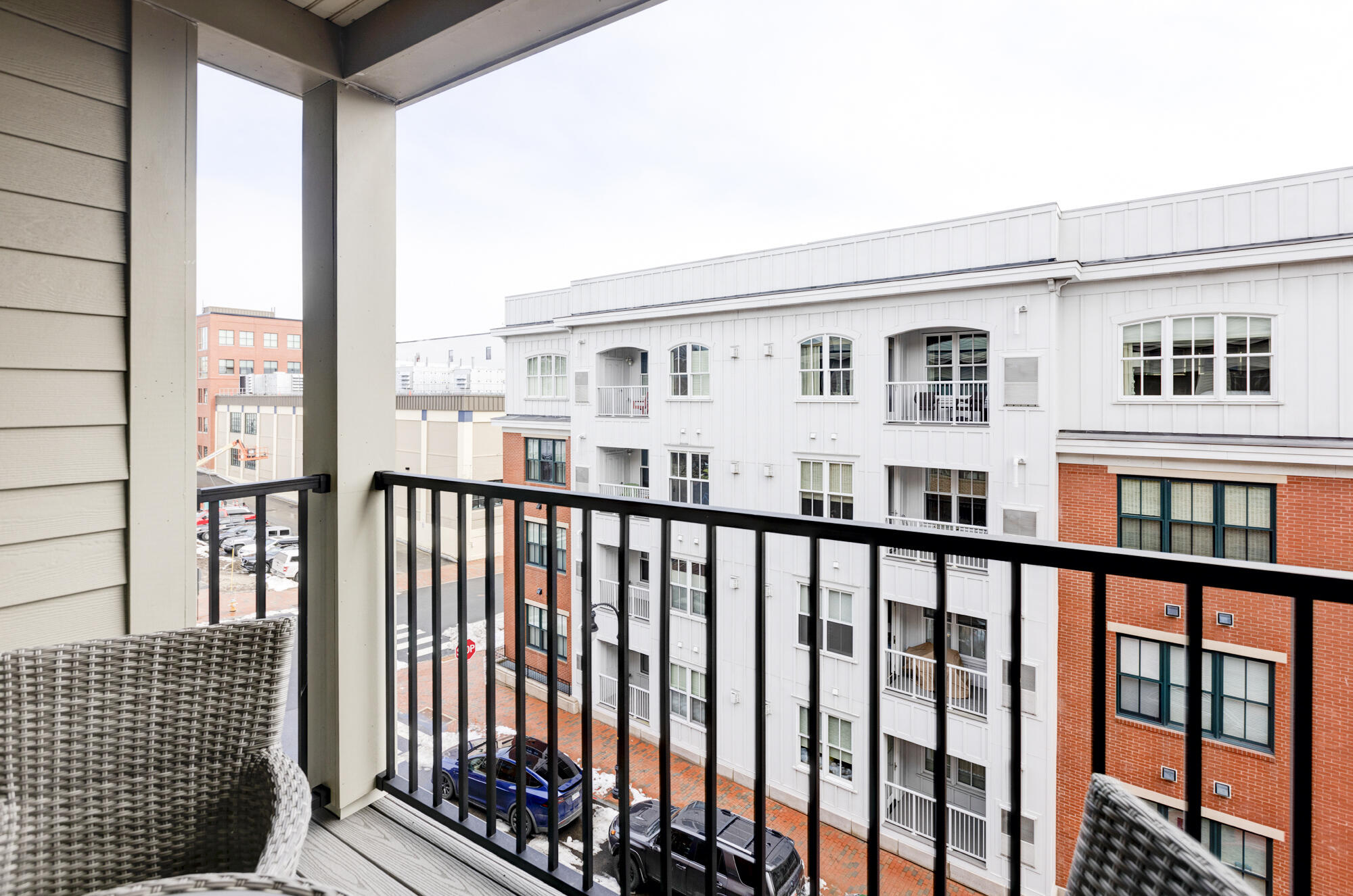 113 Newbury Street, 402