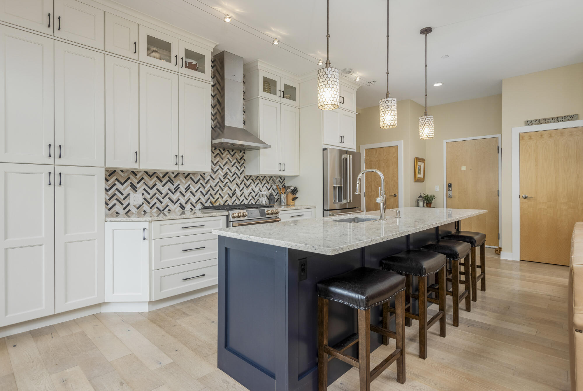 113 Newbury Street, 402