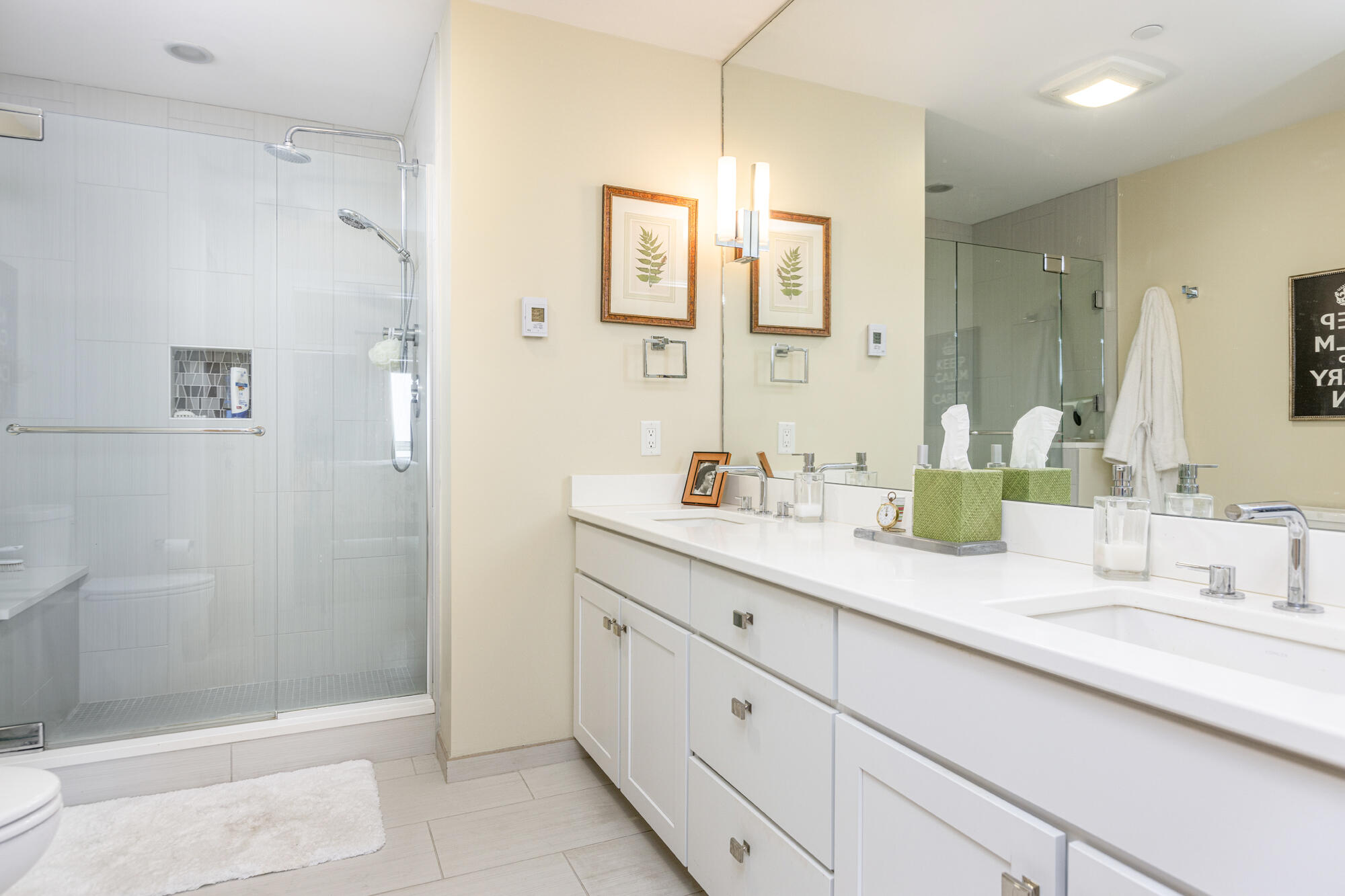113 Newbury Street, 402