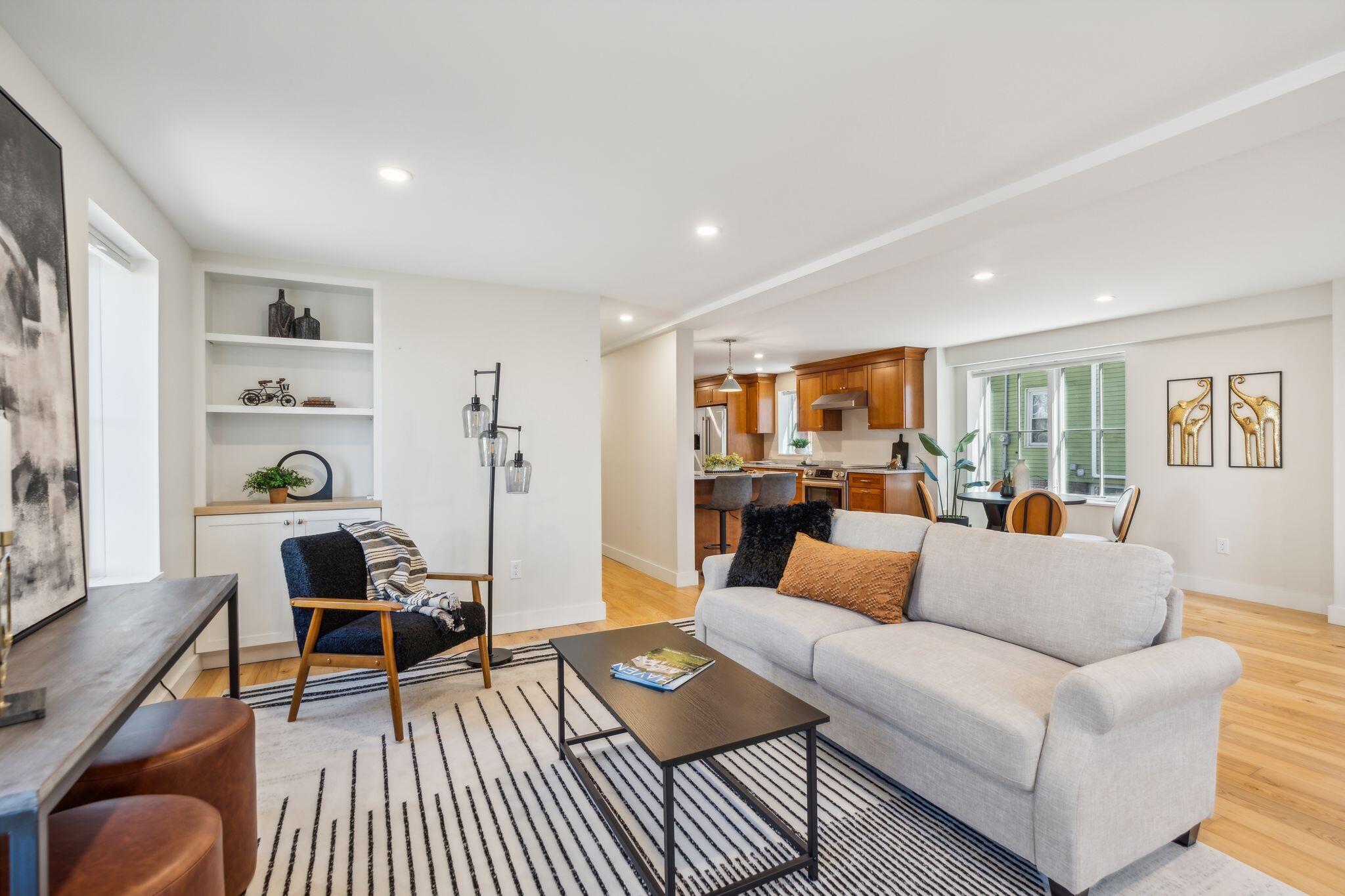 34 Hammond Street, A