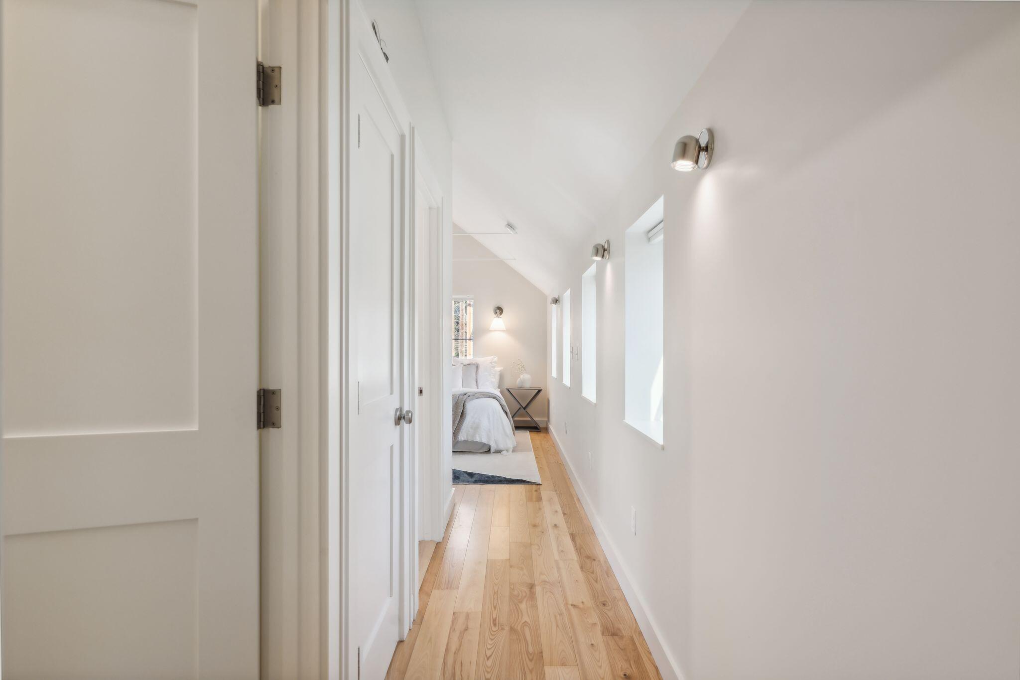 34 Hammond Street, A