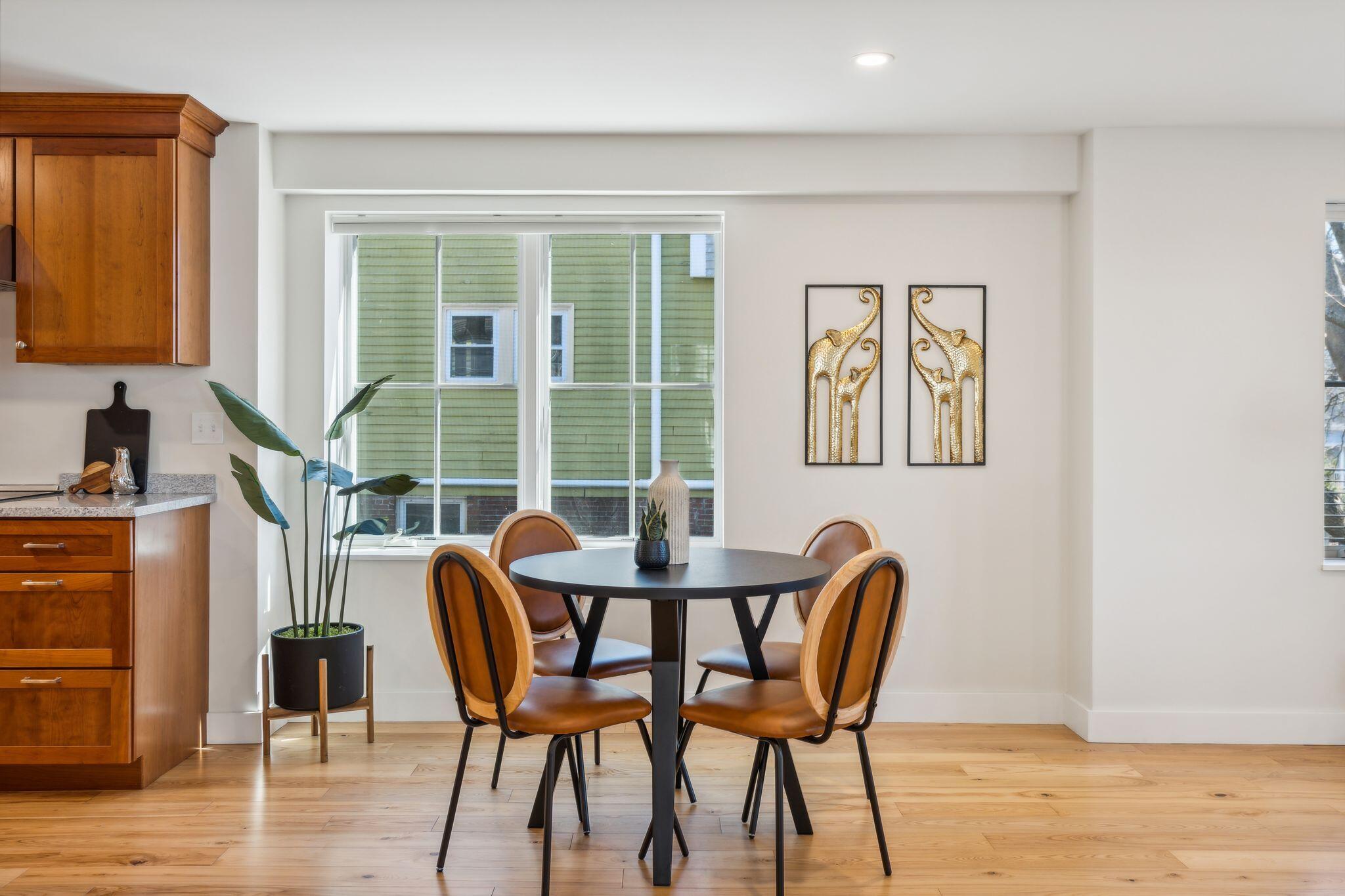 34 Hammond Street, A