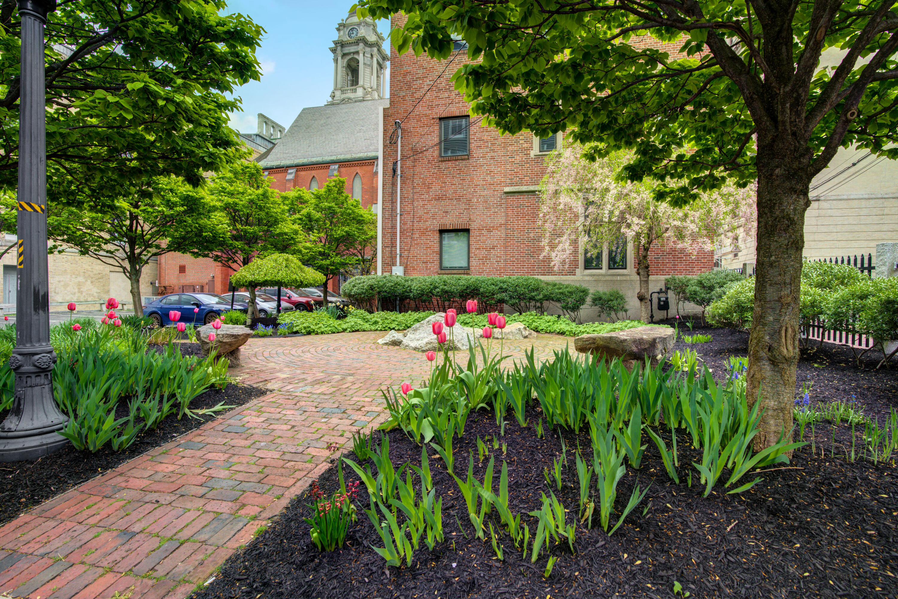 21 Chestnut Street, 601