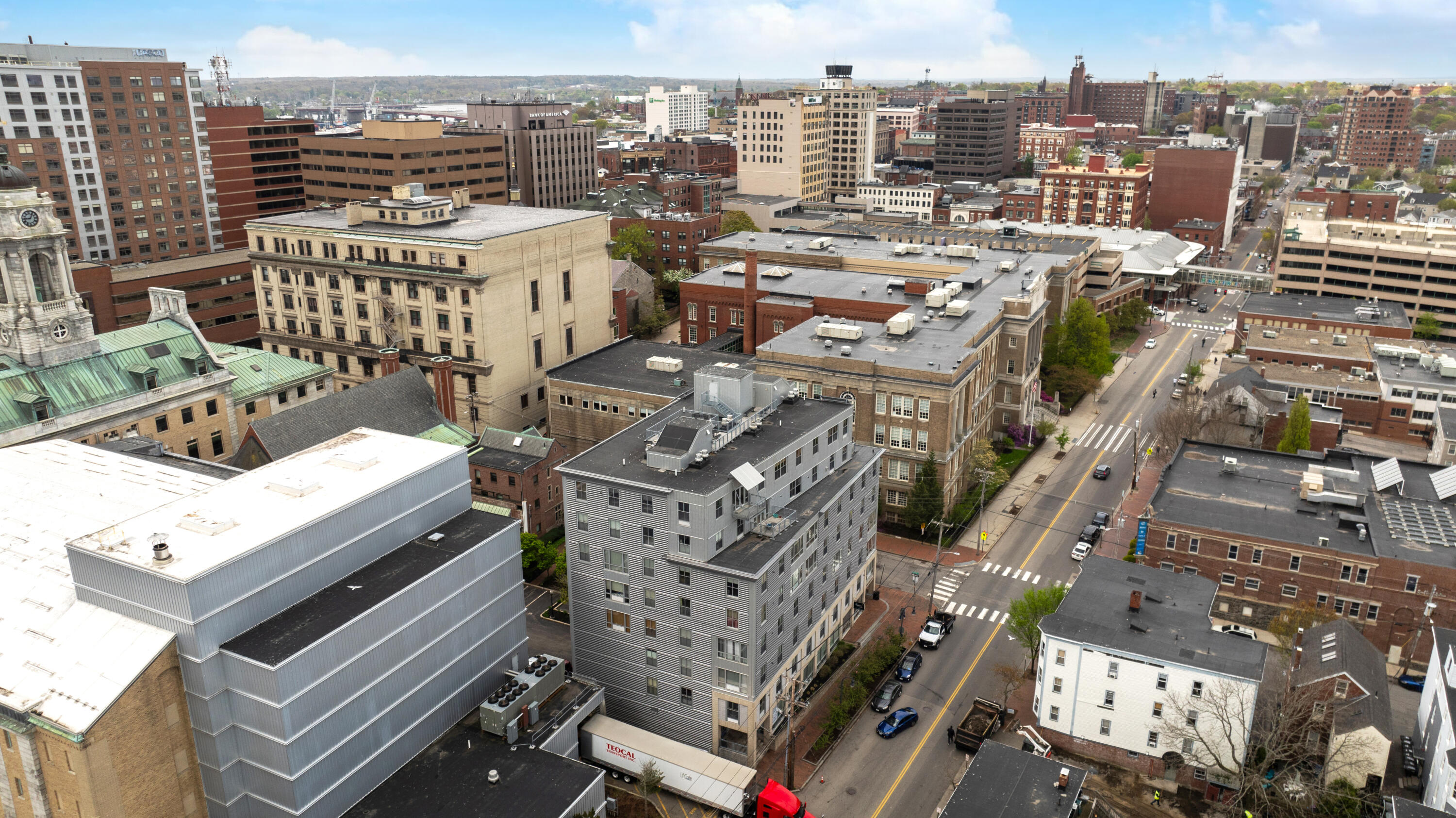 21 Chestnut Street, 601