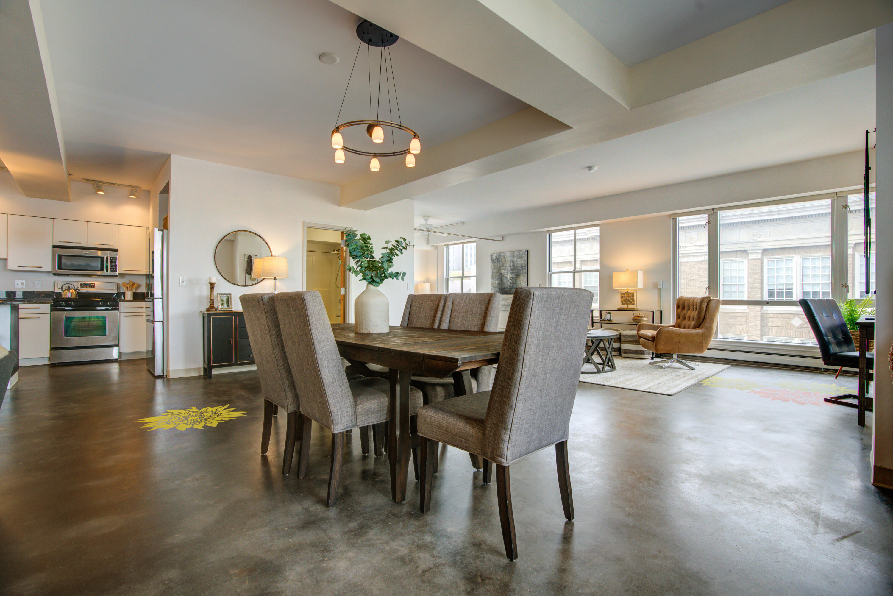 21 Chestnut Street, 601
