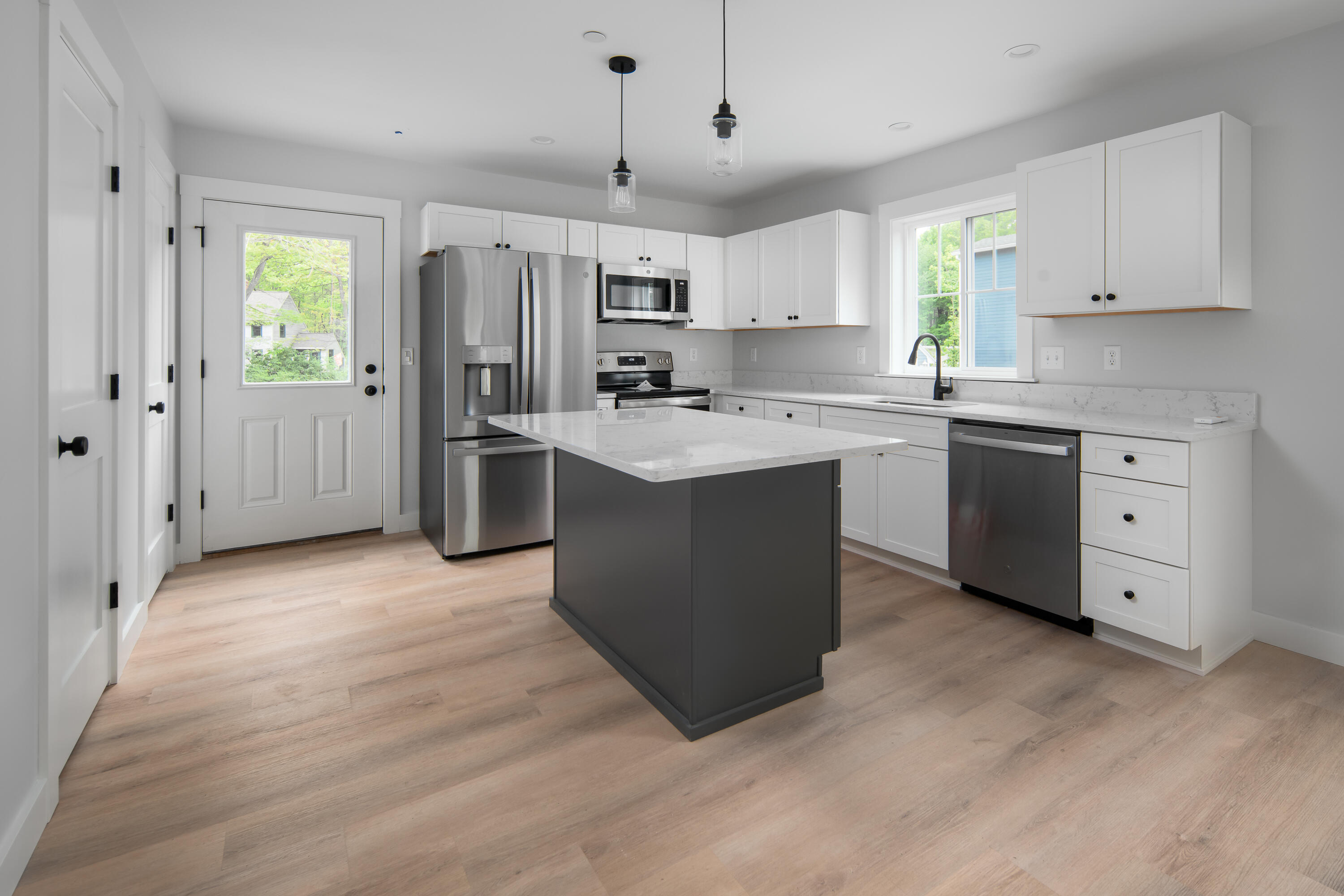 64 Old Orchard Road, 103