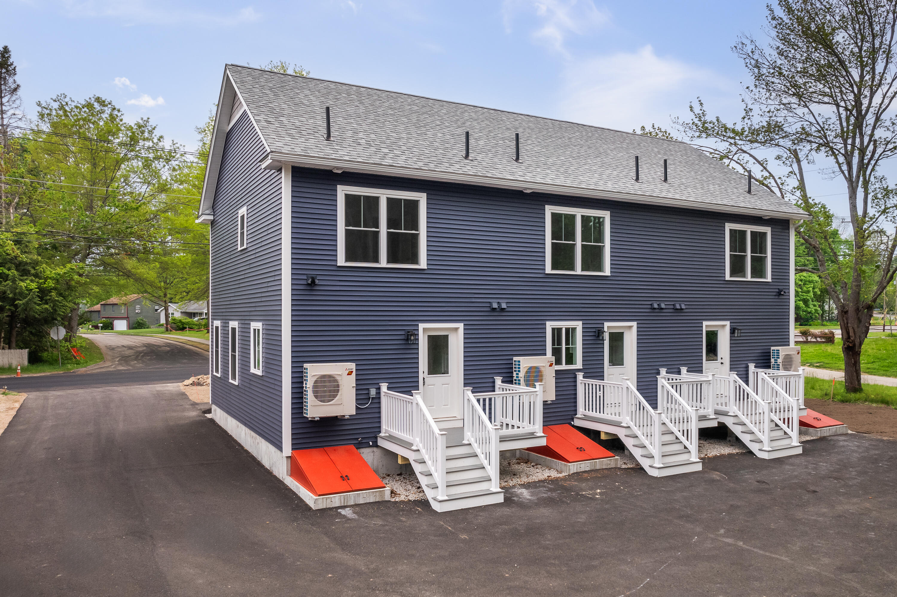 64 Old Orchard Road, 103