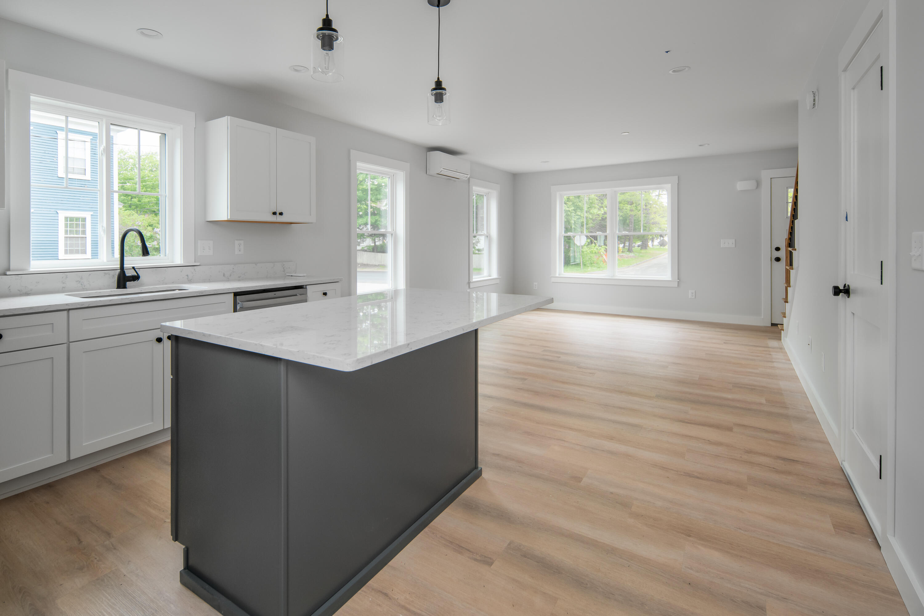 64 Old Orchard Road, 103