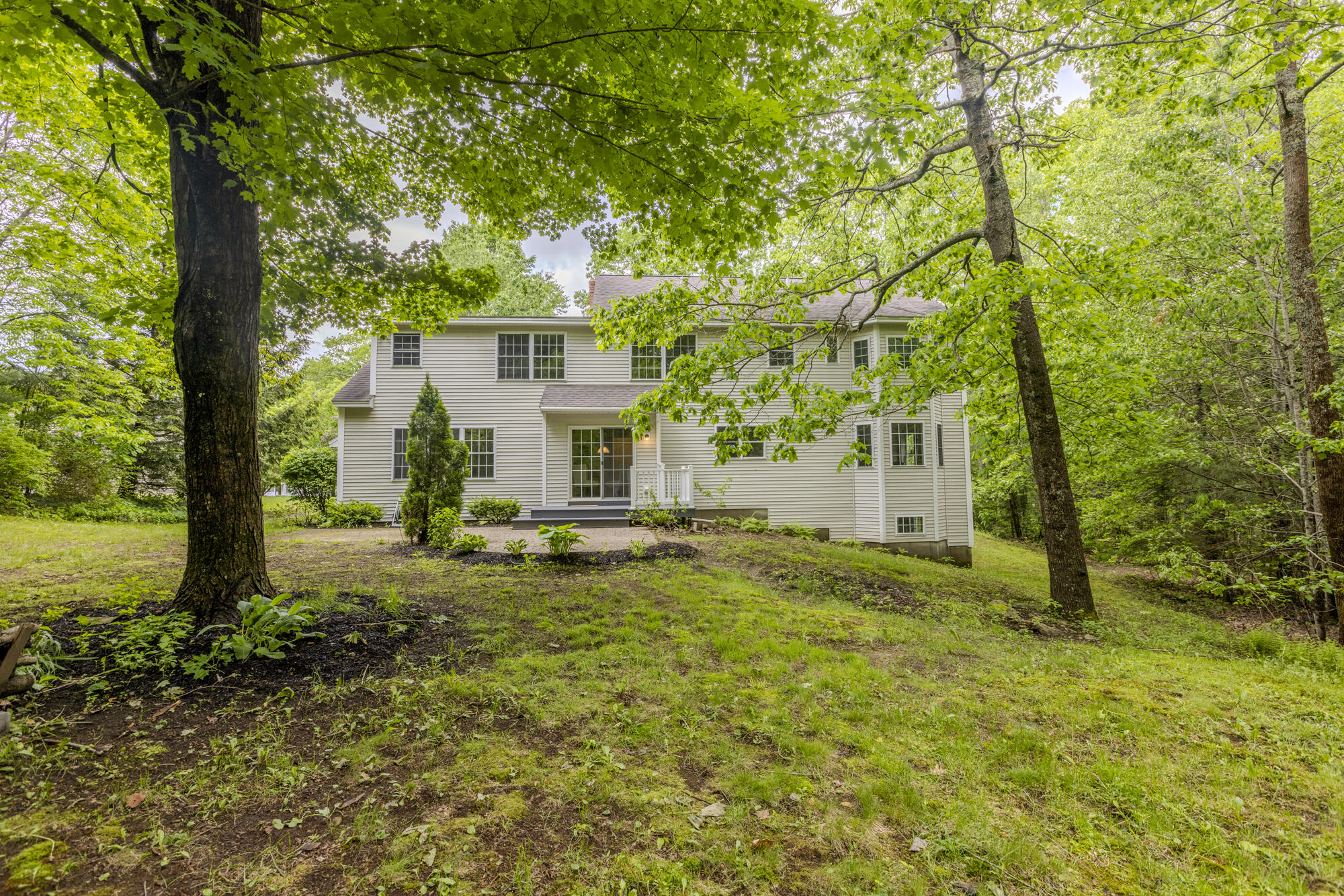 111 Gateway Commons Drive