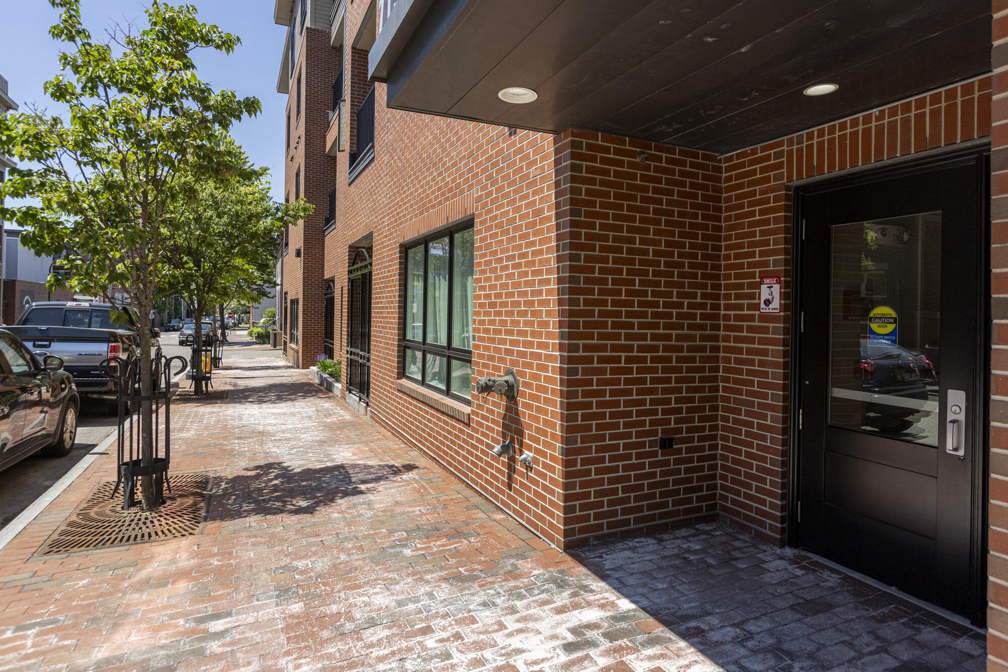 113 Newbury Street, 408