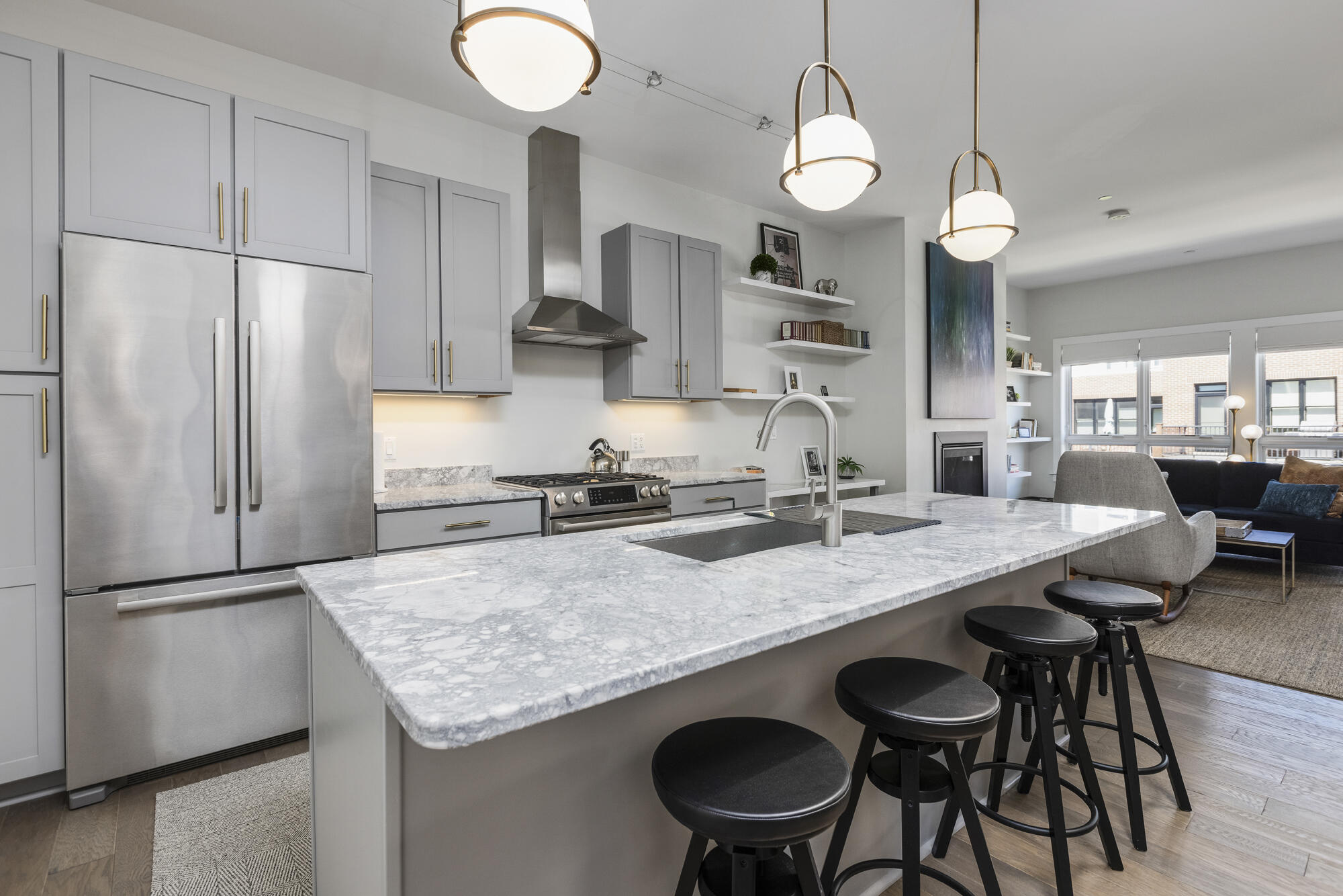 113 Newbury Street, 408
