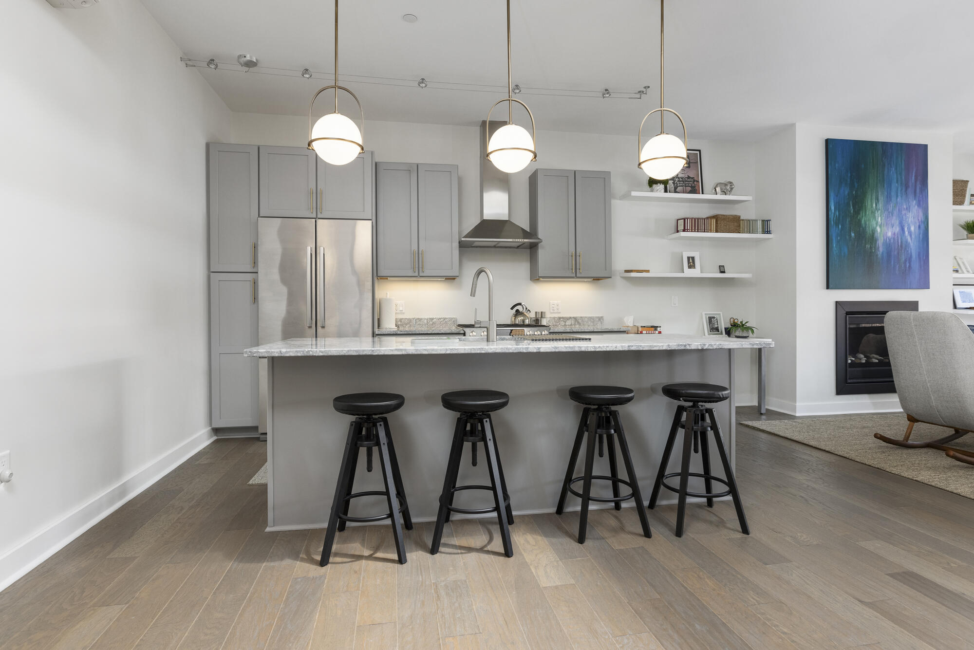 113 Newbury Street, 408