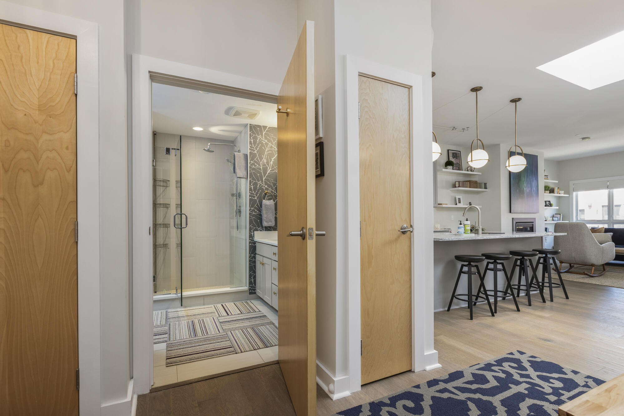 113 Newbury Street, 408