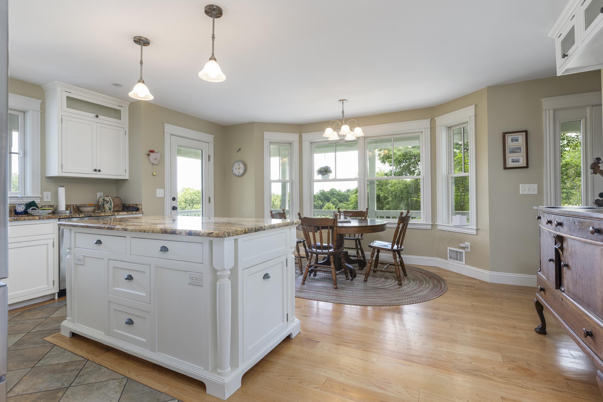 1 Tavern Way