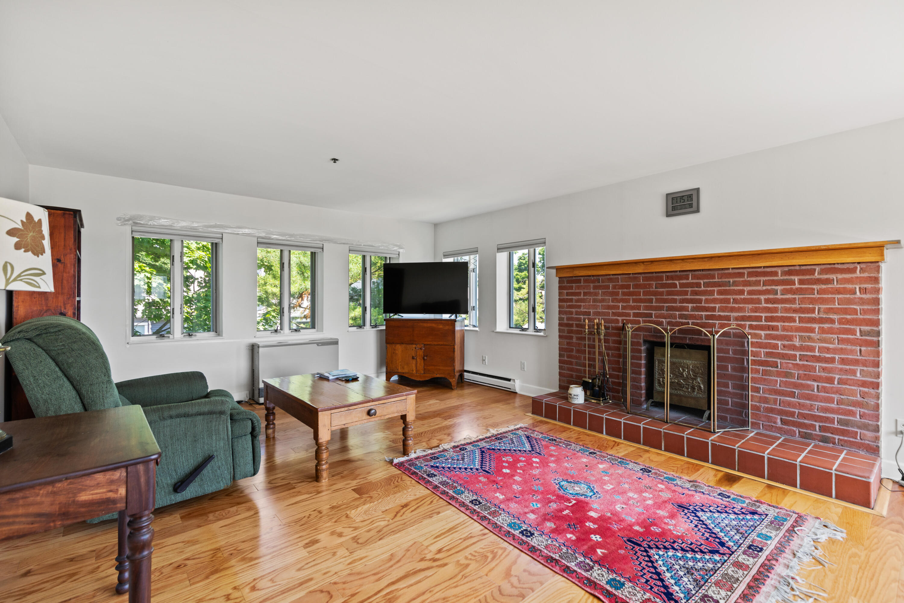 149 Fort Road, 10