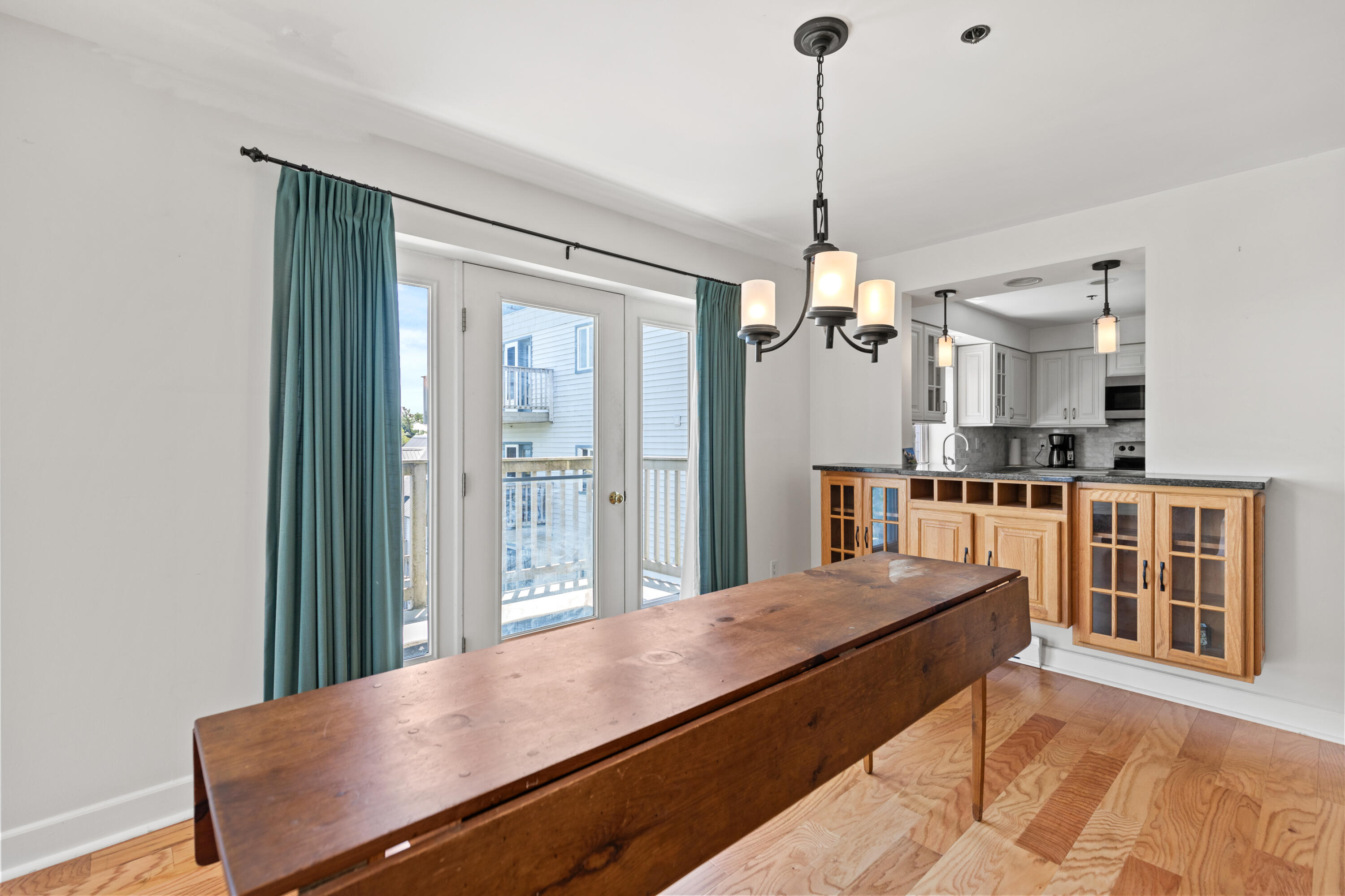 149 Fort Road, 10