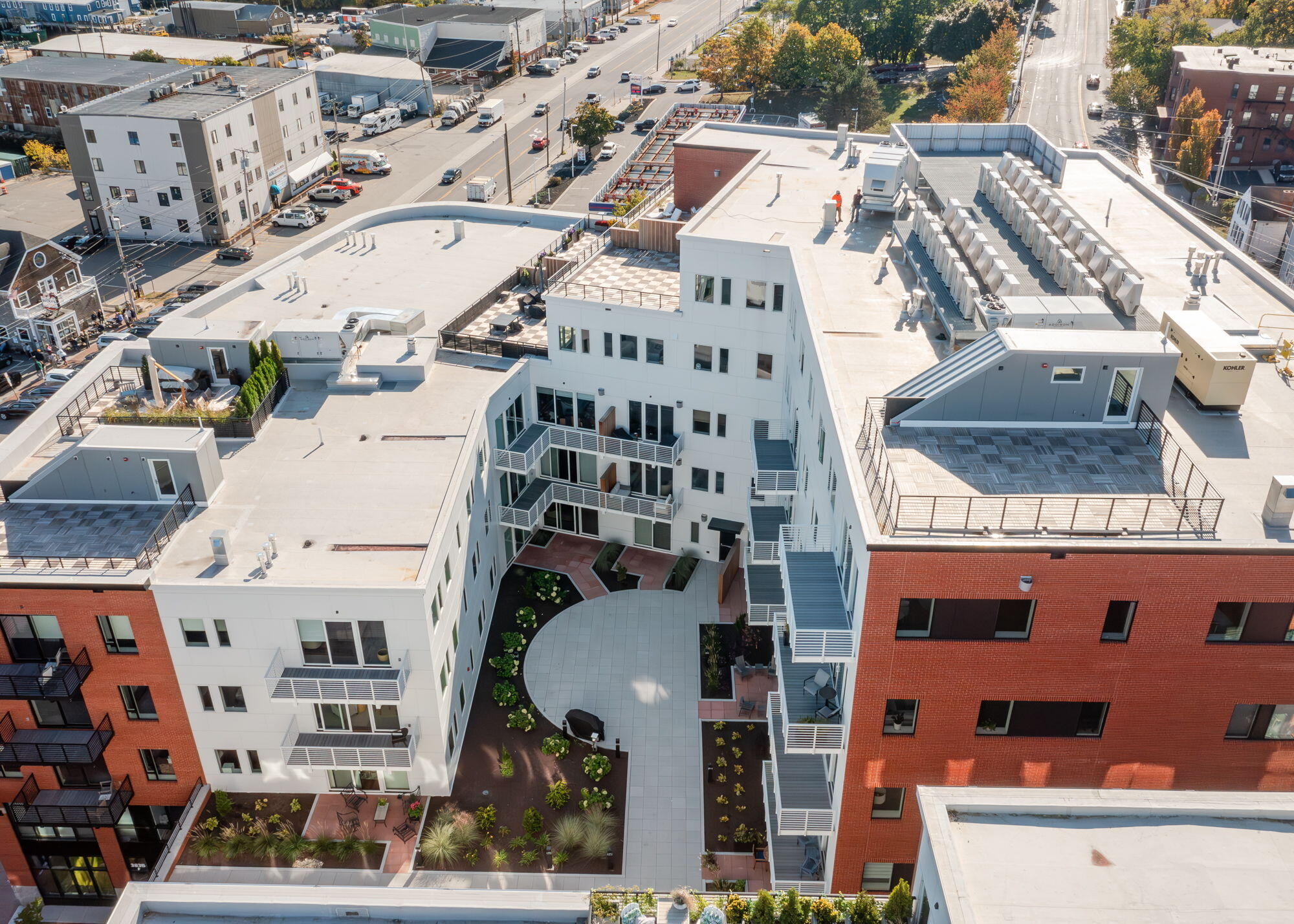 387 Commercial Street, 710