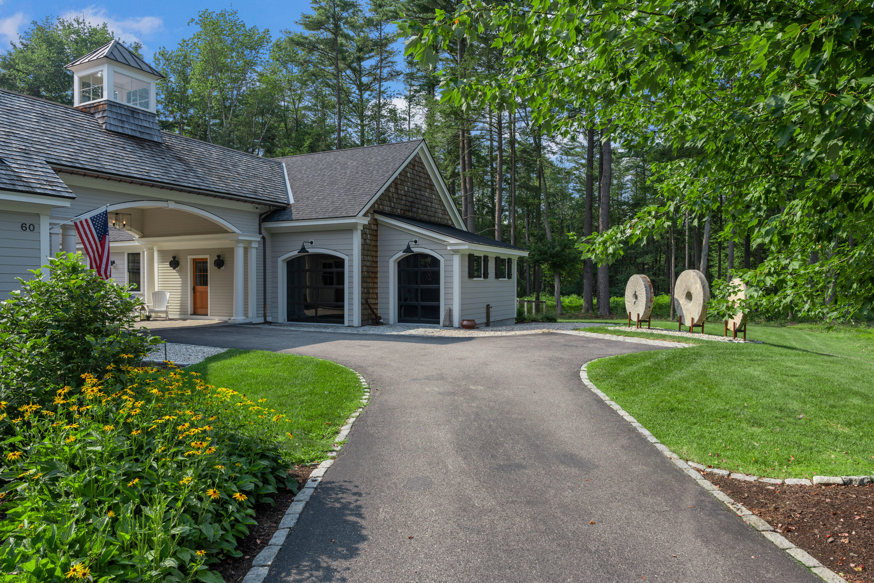 60 Maeves Way