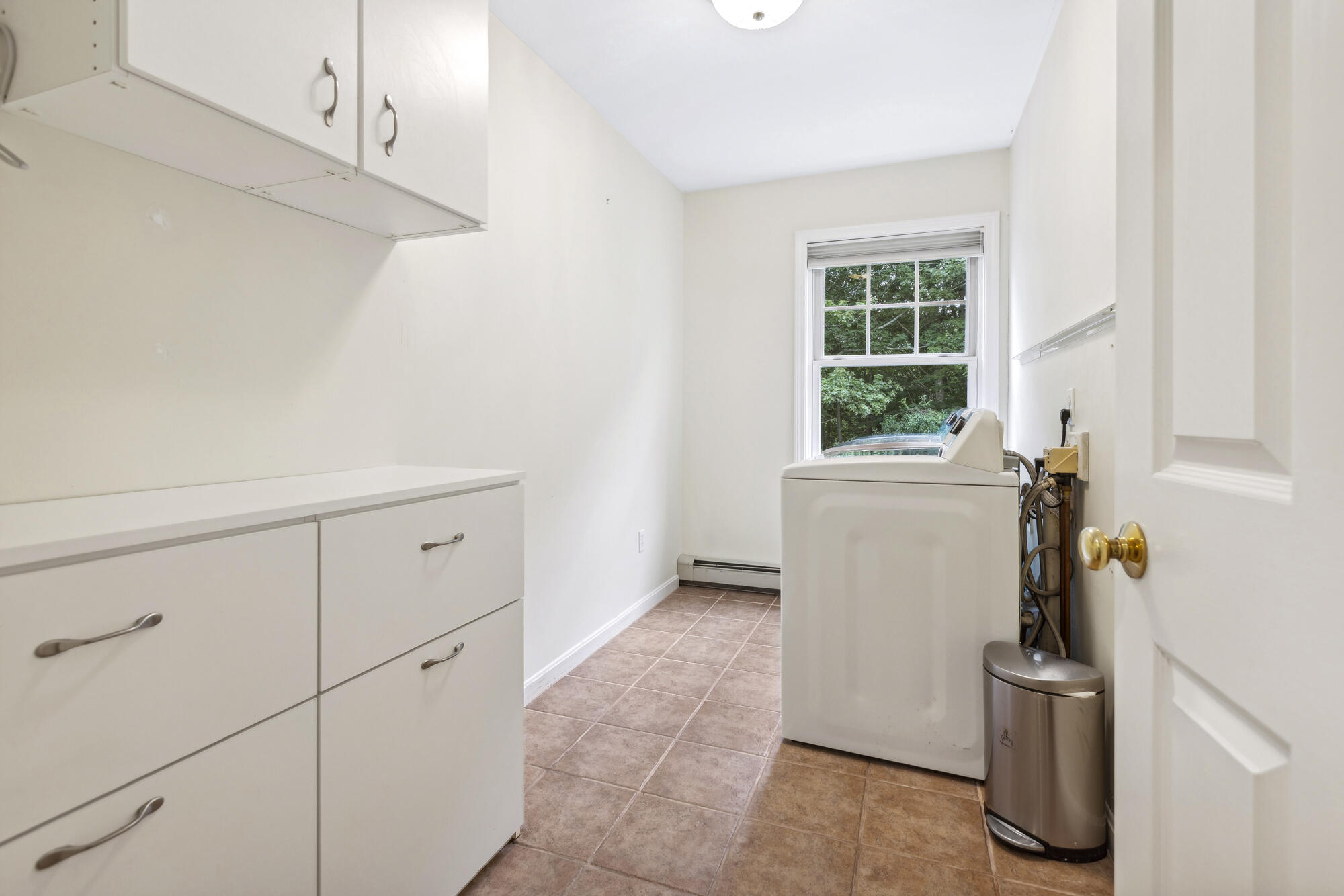 4 Meadowview Lane