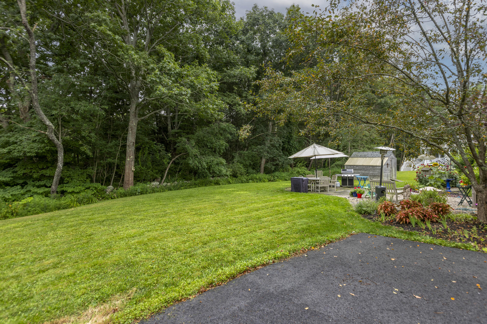 4 Meadowview Lane