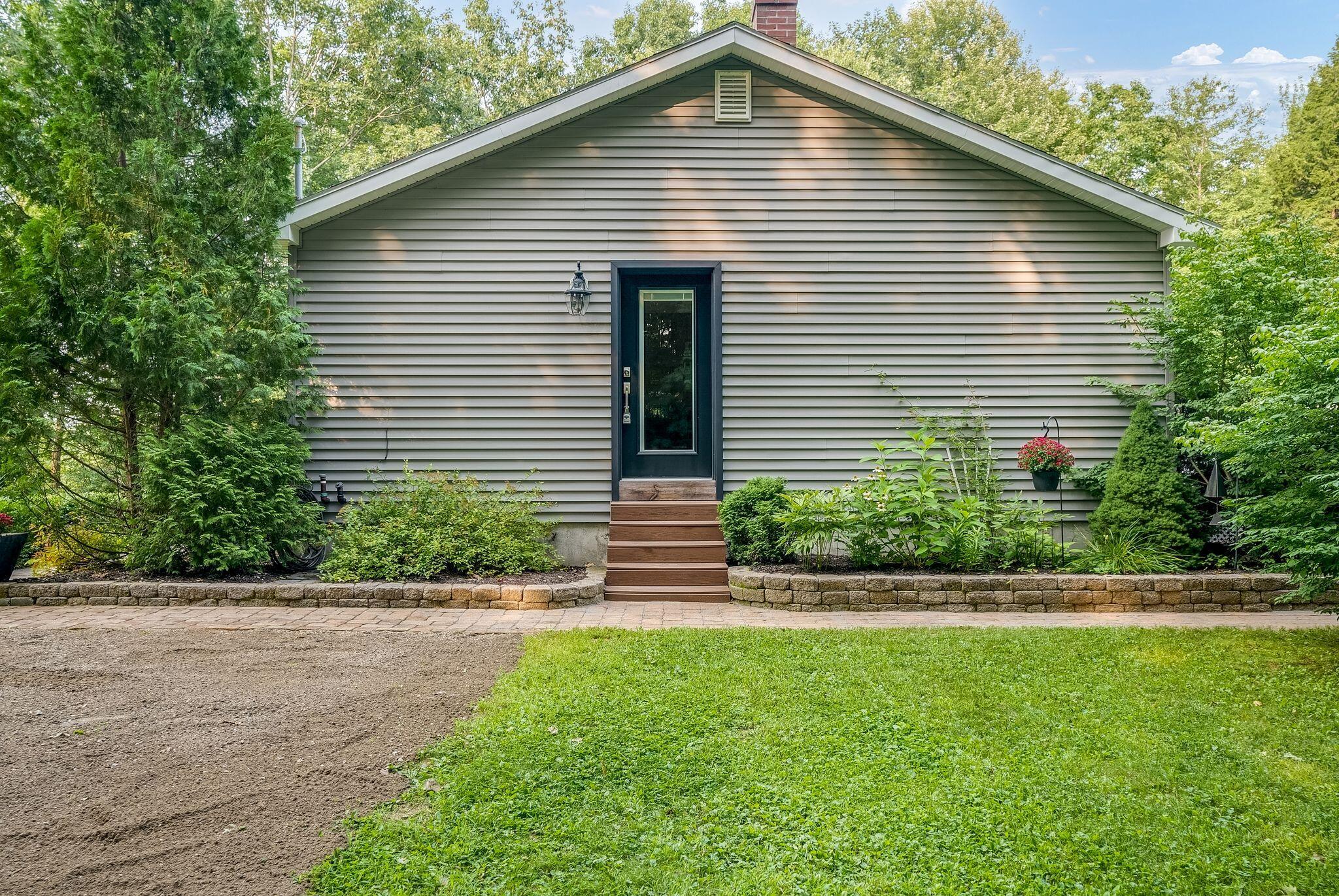 21 Eastview Road