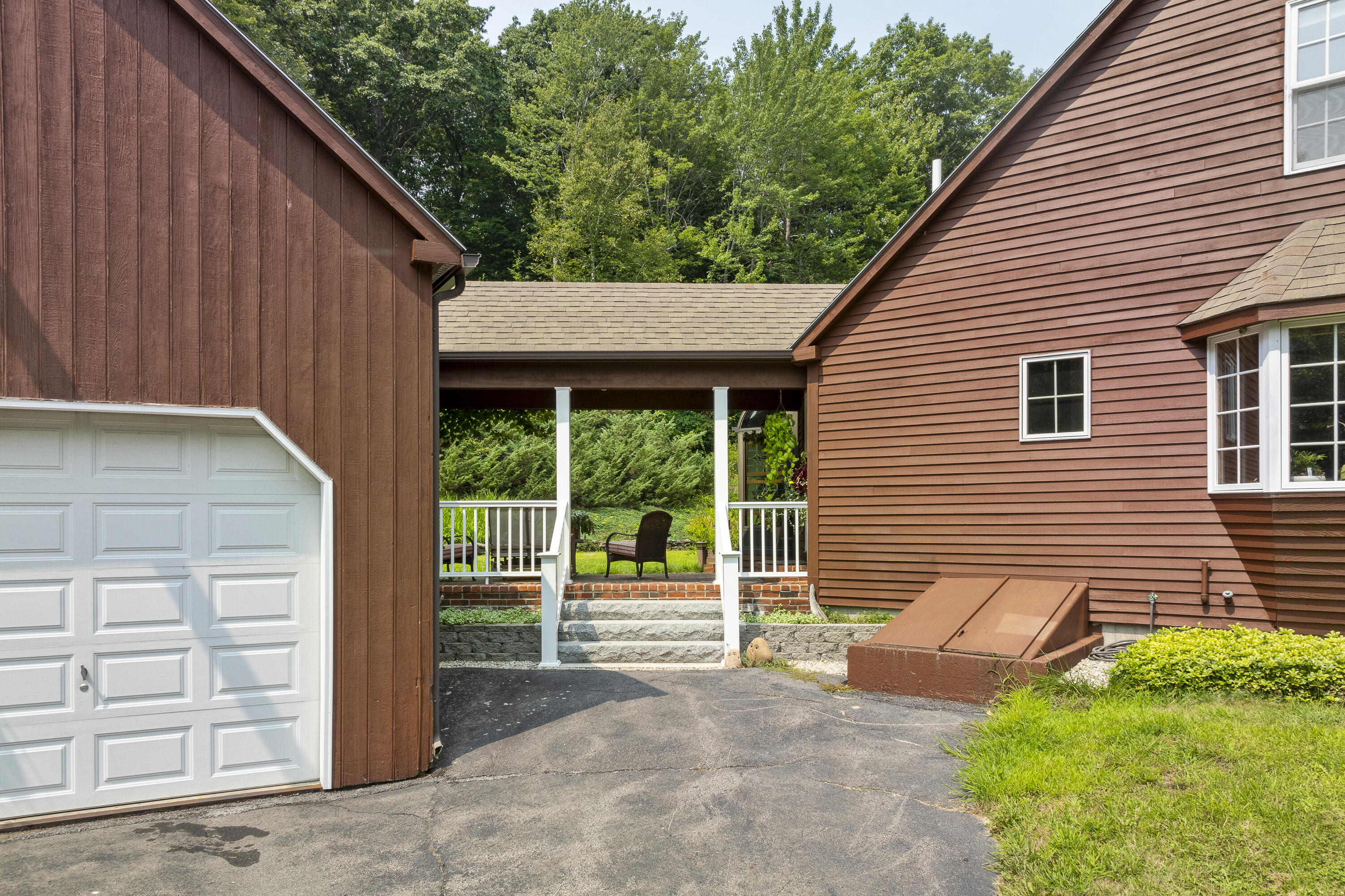 13 High Bluffs Road