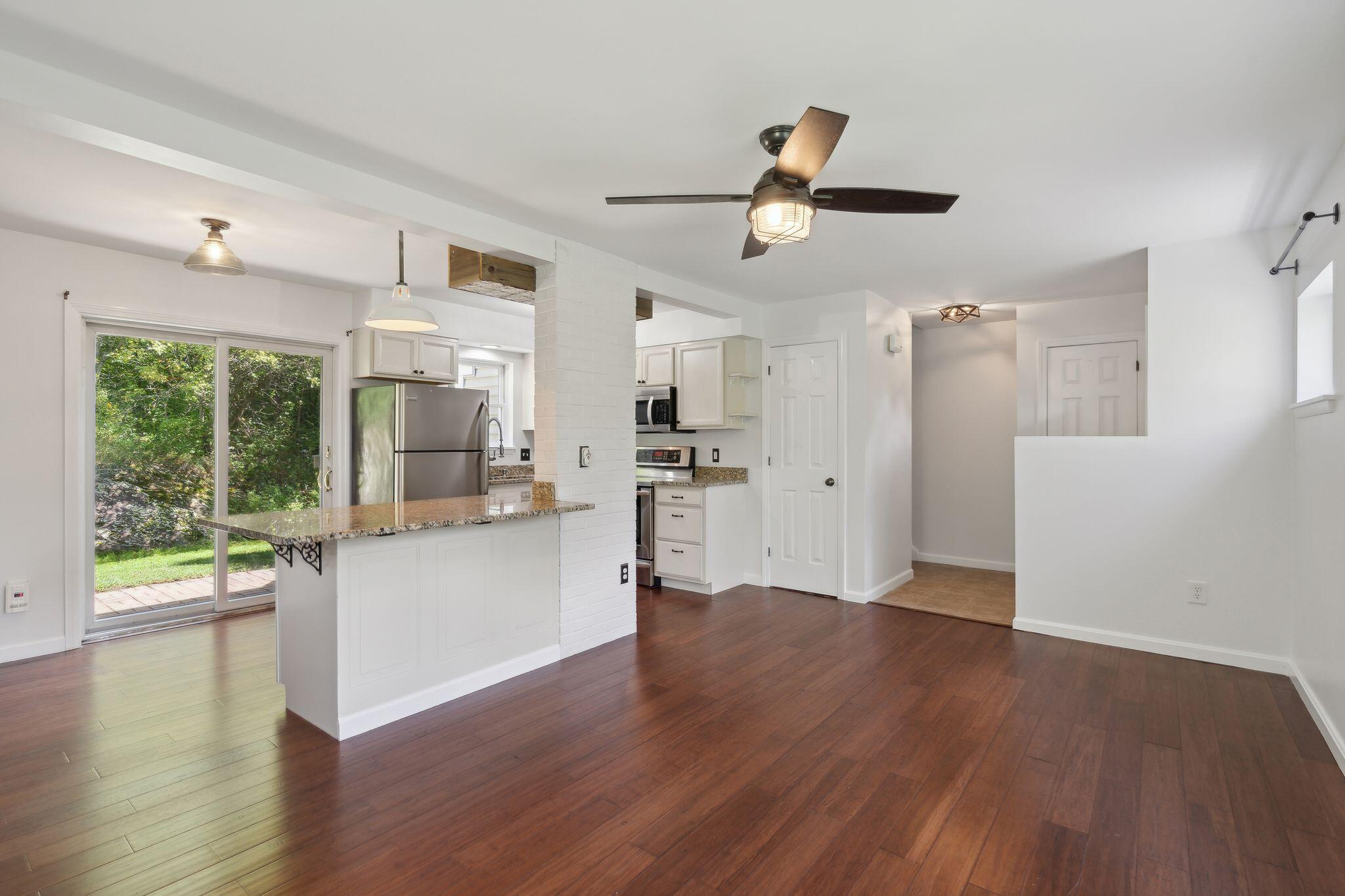 43 Glenridge Drive, 43