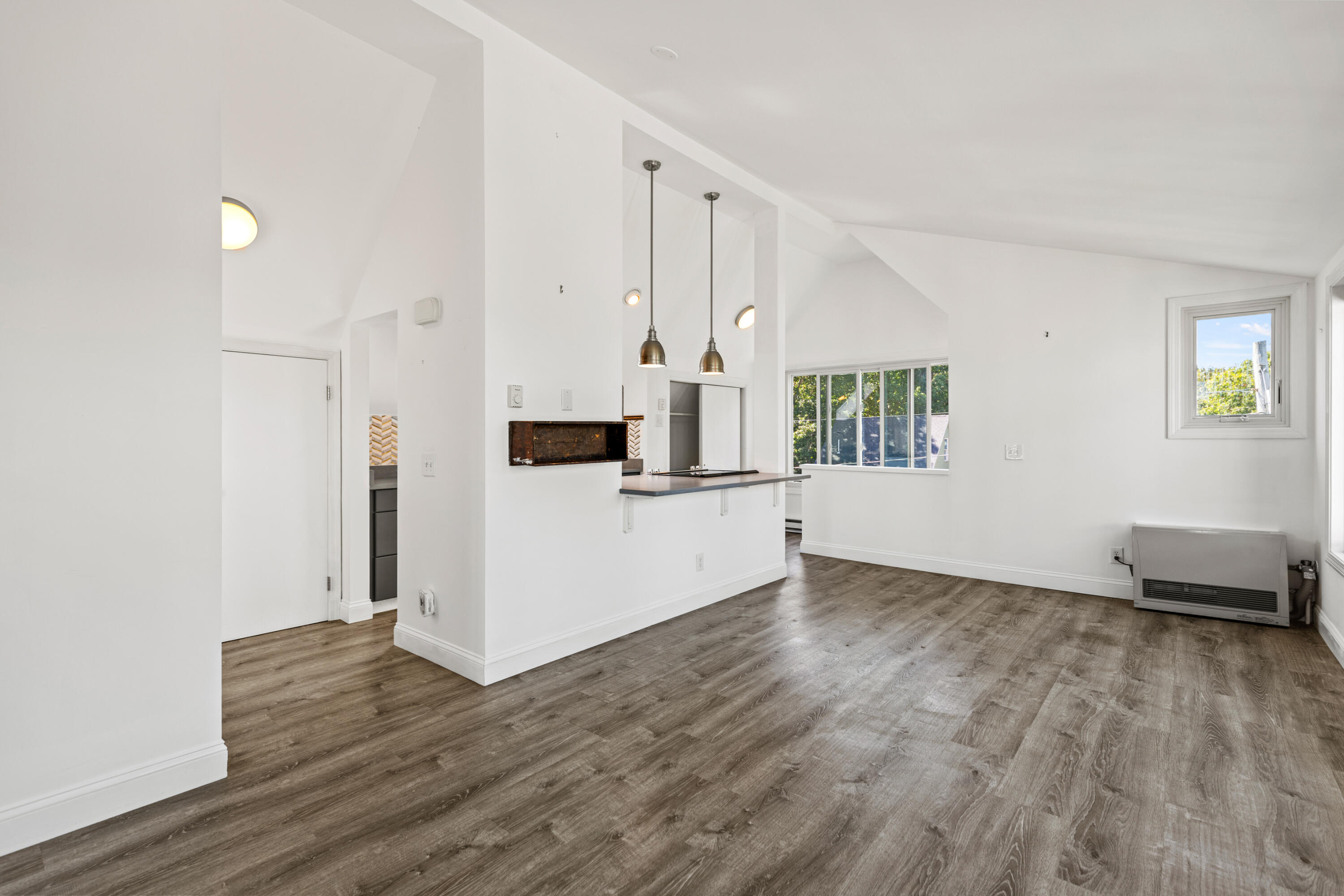 60 Surfsite Road