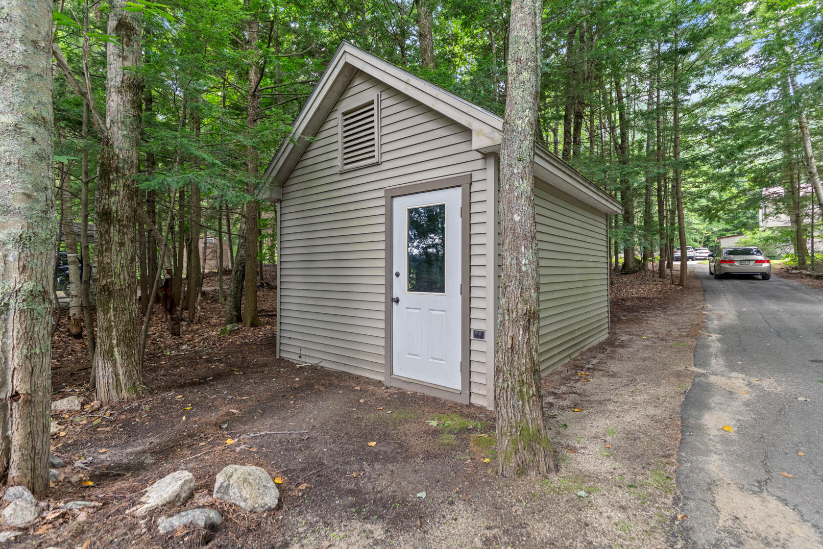 45 Lakeside Drive