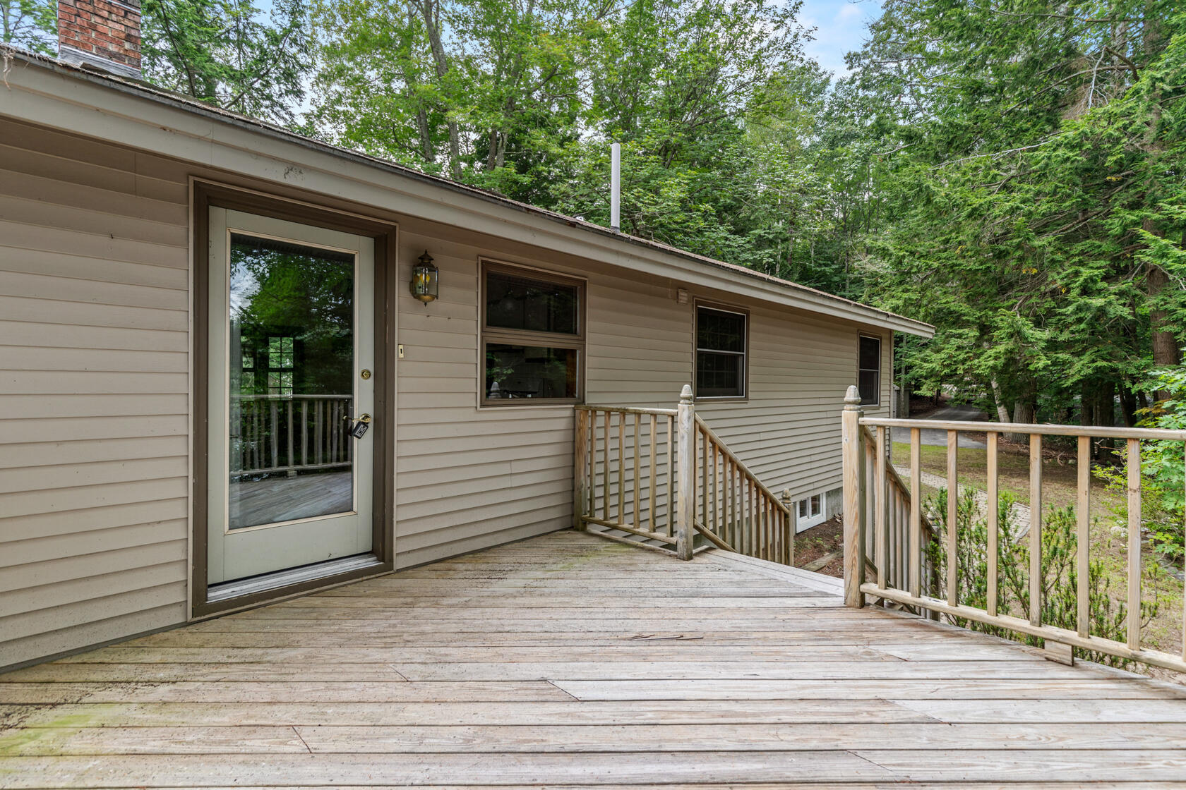 45 Lakeside Drive