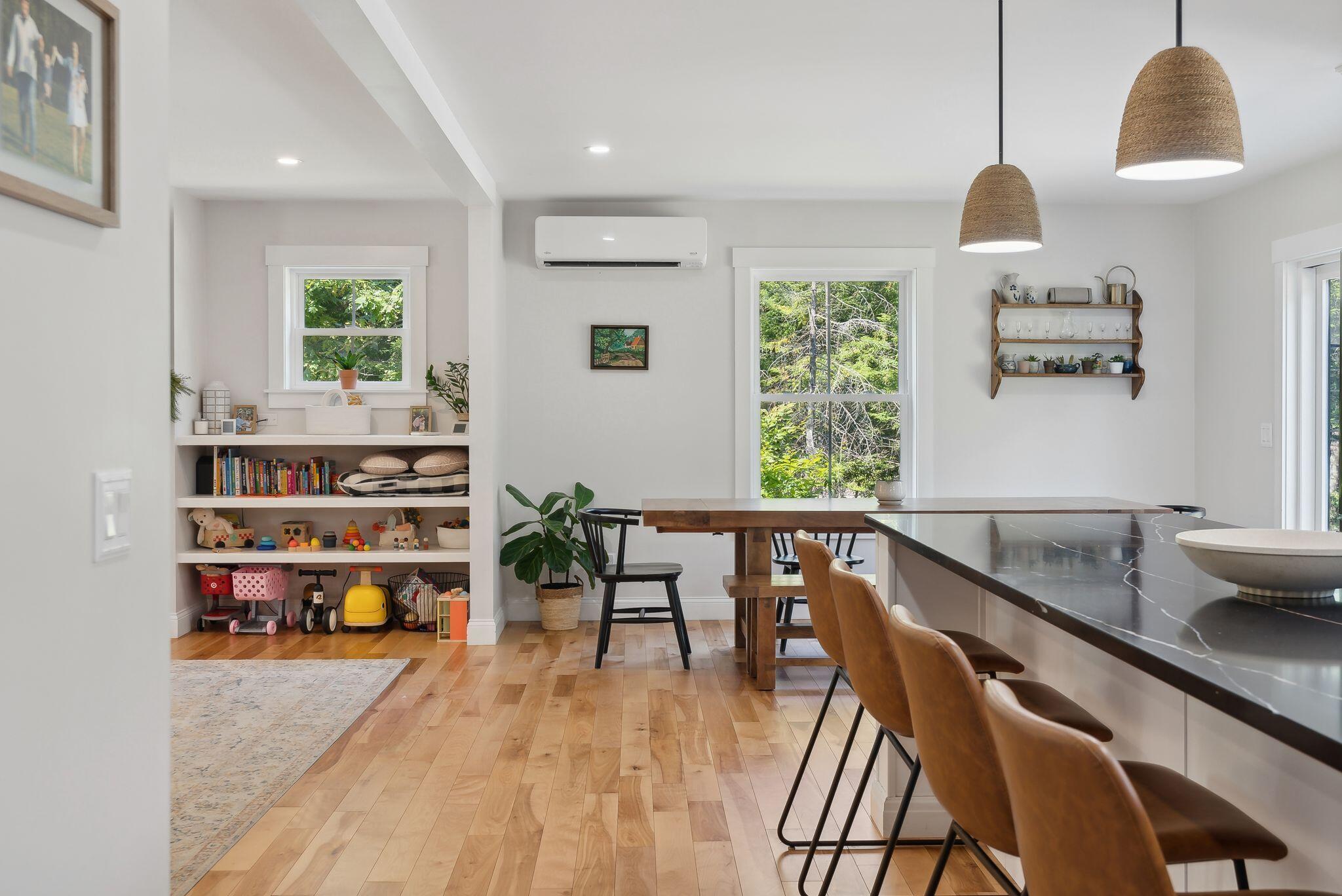 735 Hallowell Road