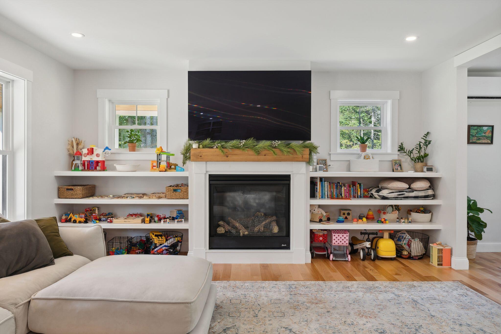 735 Hallowell Road