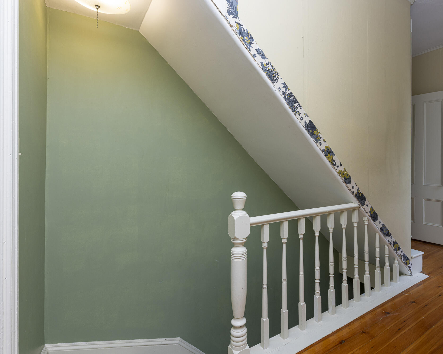 16 Nevens Street