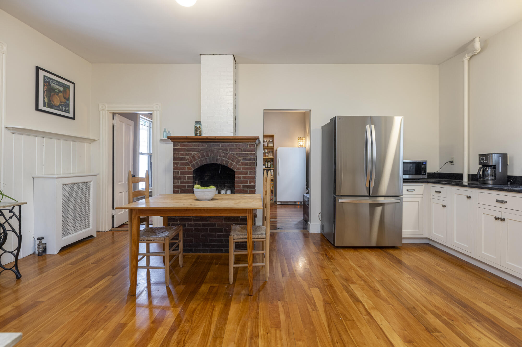 16 Nevens Street