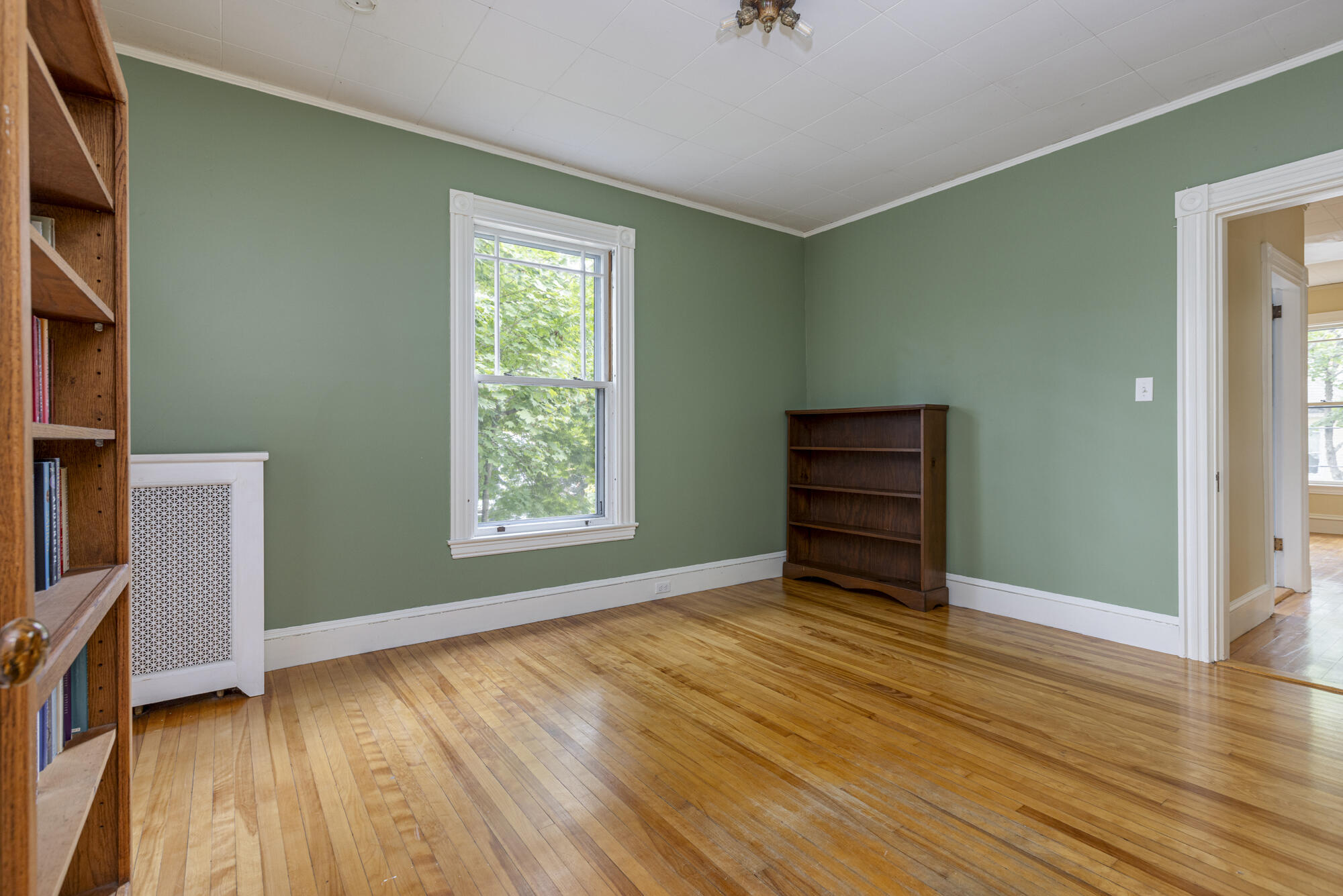 16 Nevens Street
