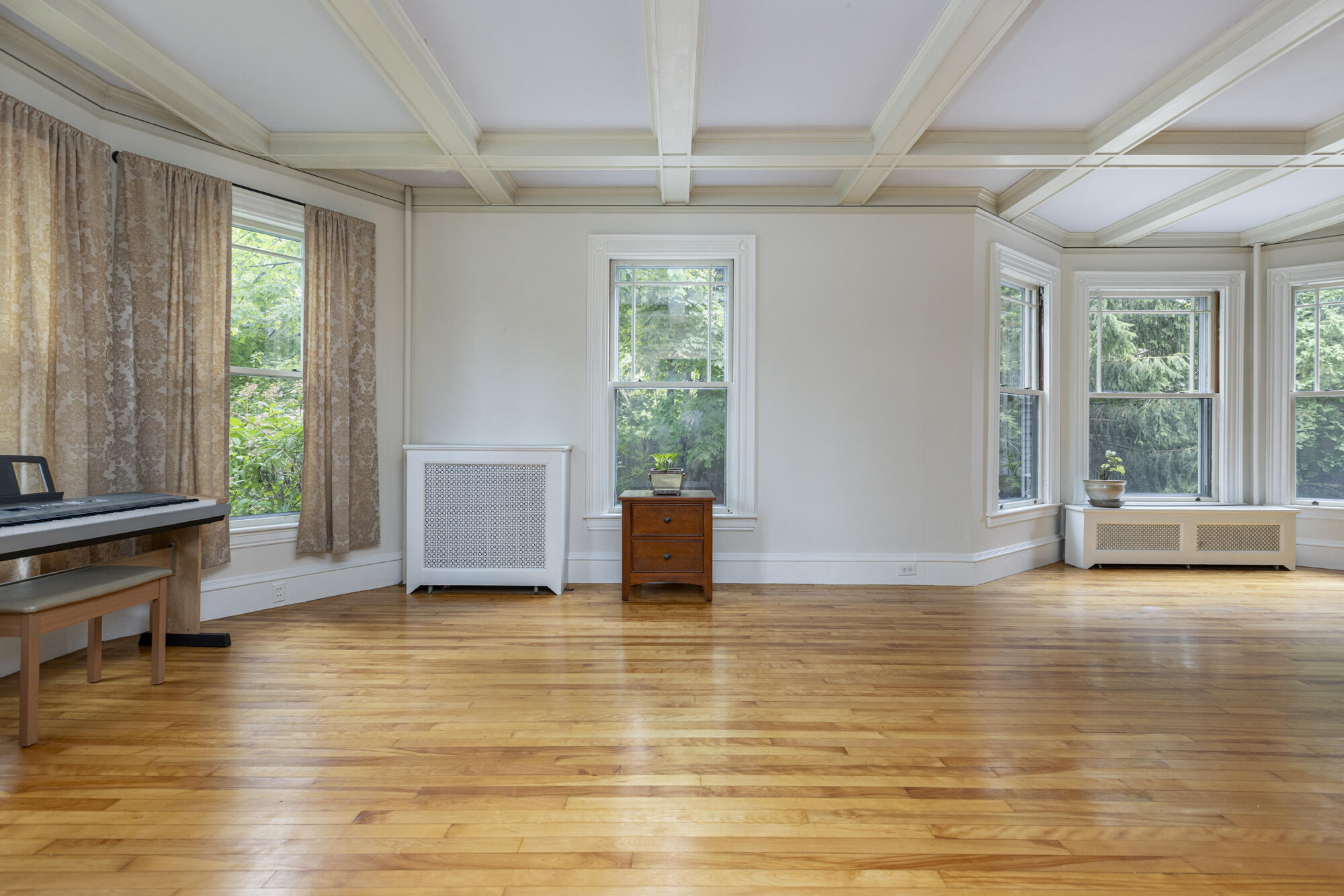 16 Nevens Street
