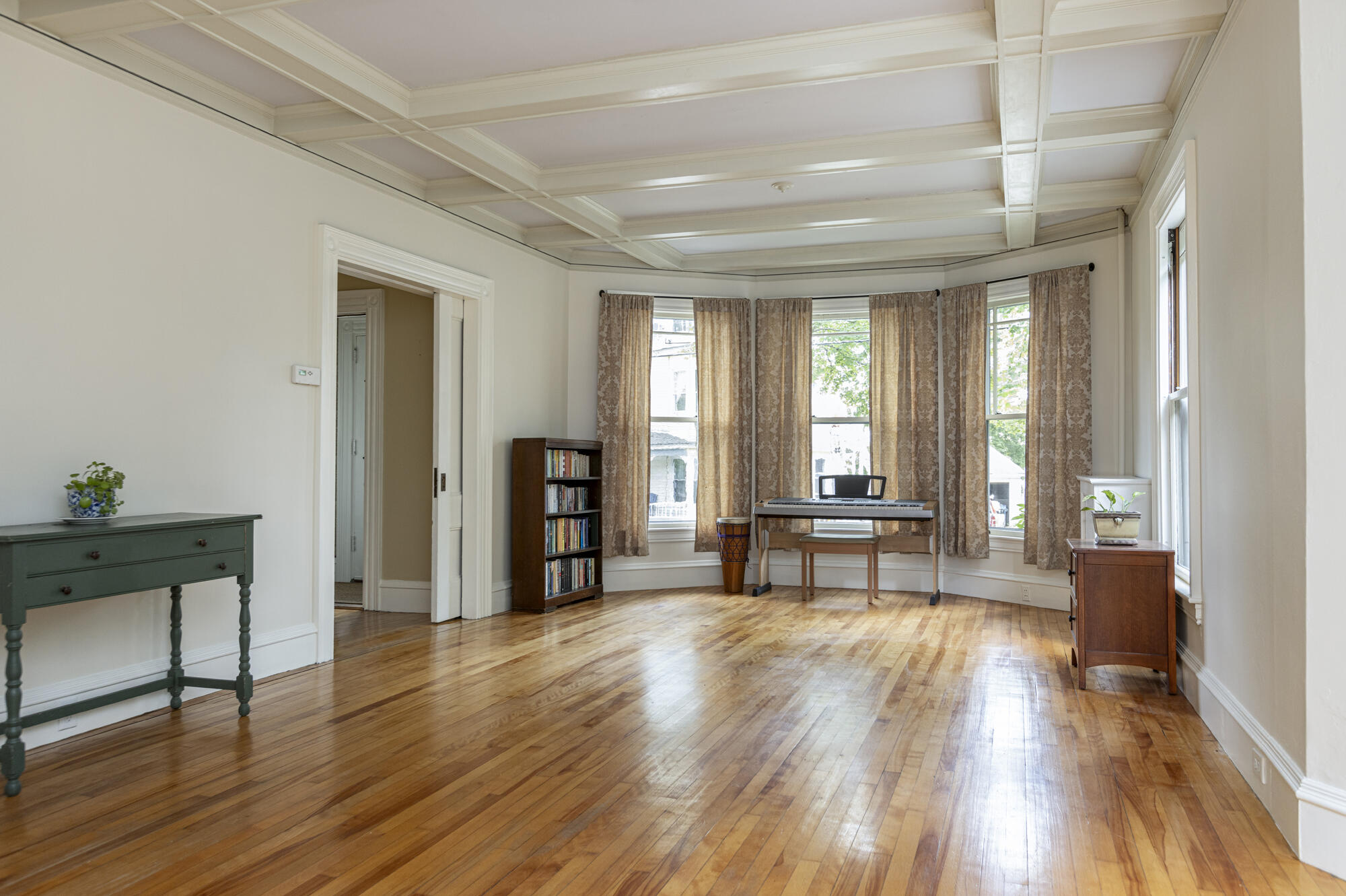 16 Nevens Street