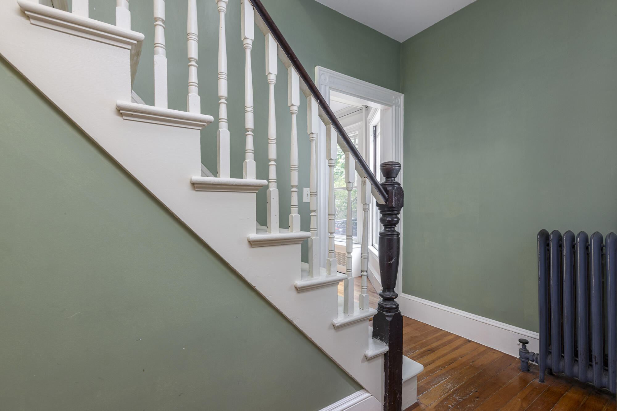 16 Nevens Street